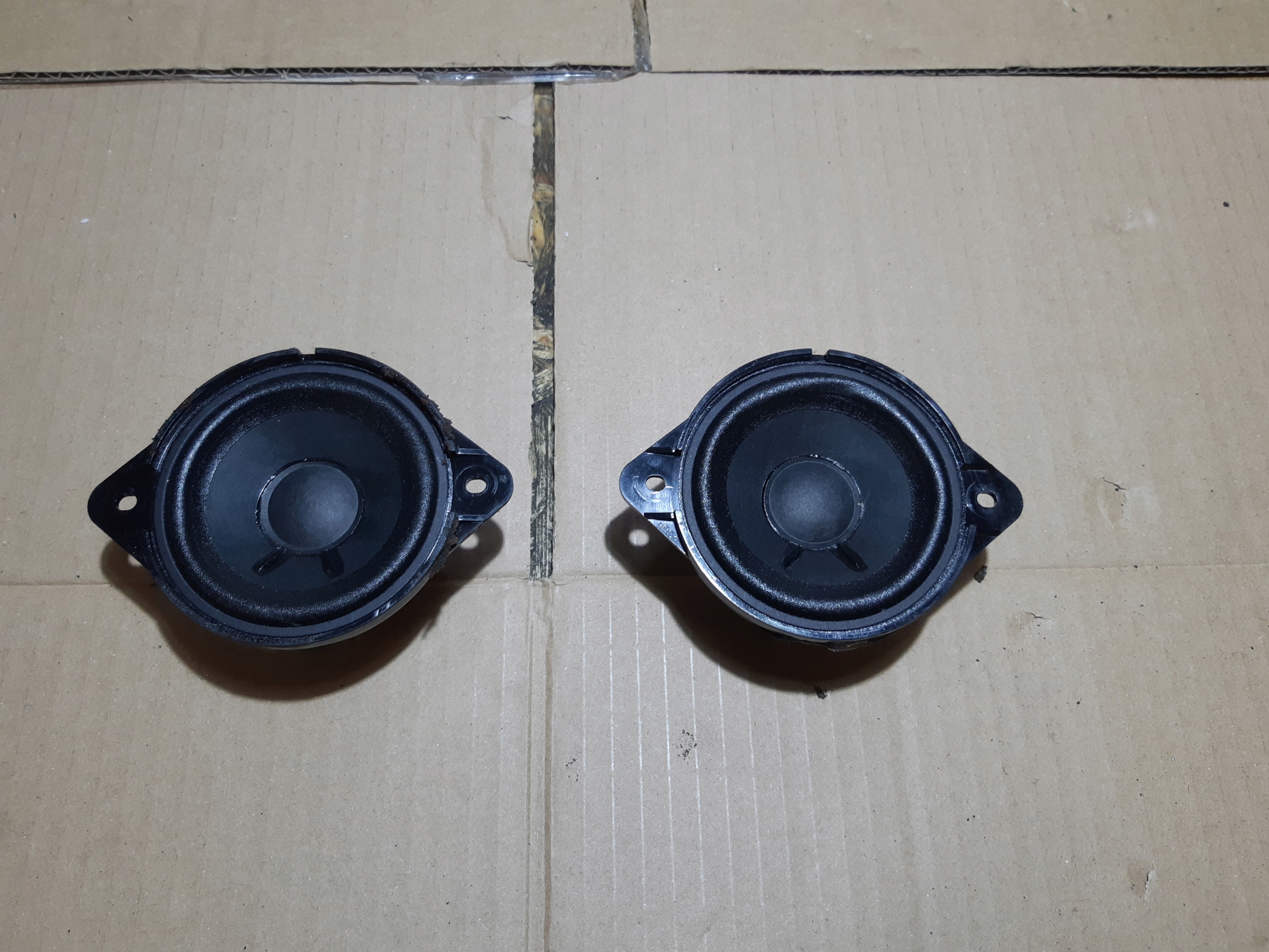 AUDI A7 4G speaker BOSE rear part right left 4G8035402