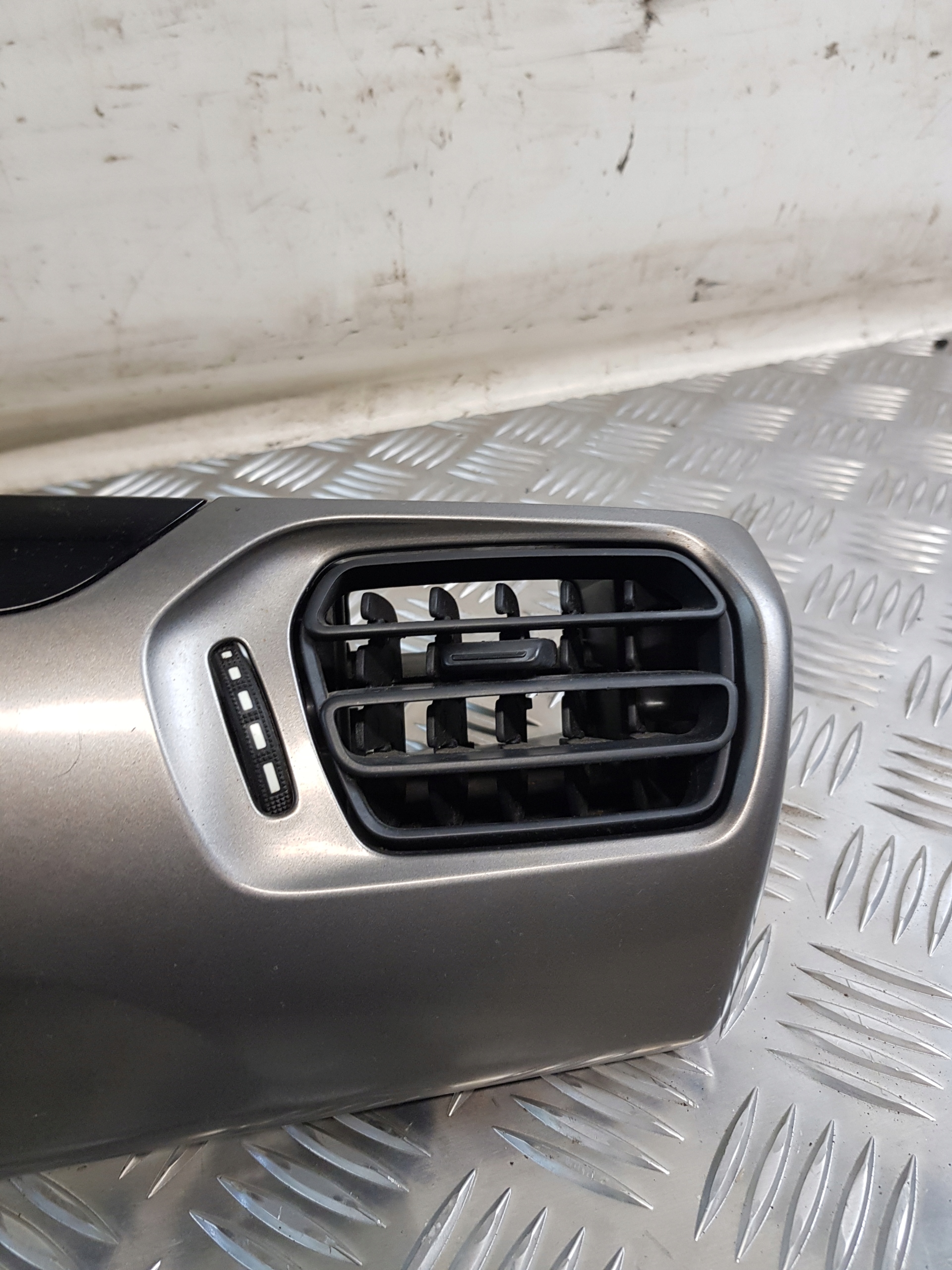 grid air conditioning devices right moulding DEKOR CITROEN C-ELYSEE II 18r. EU