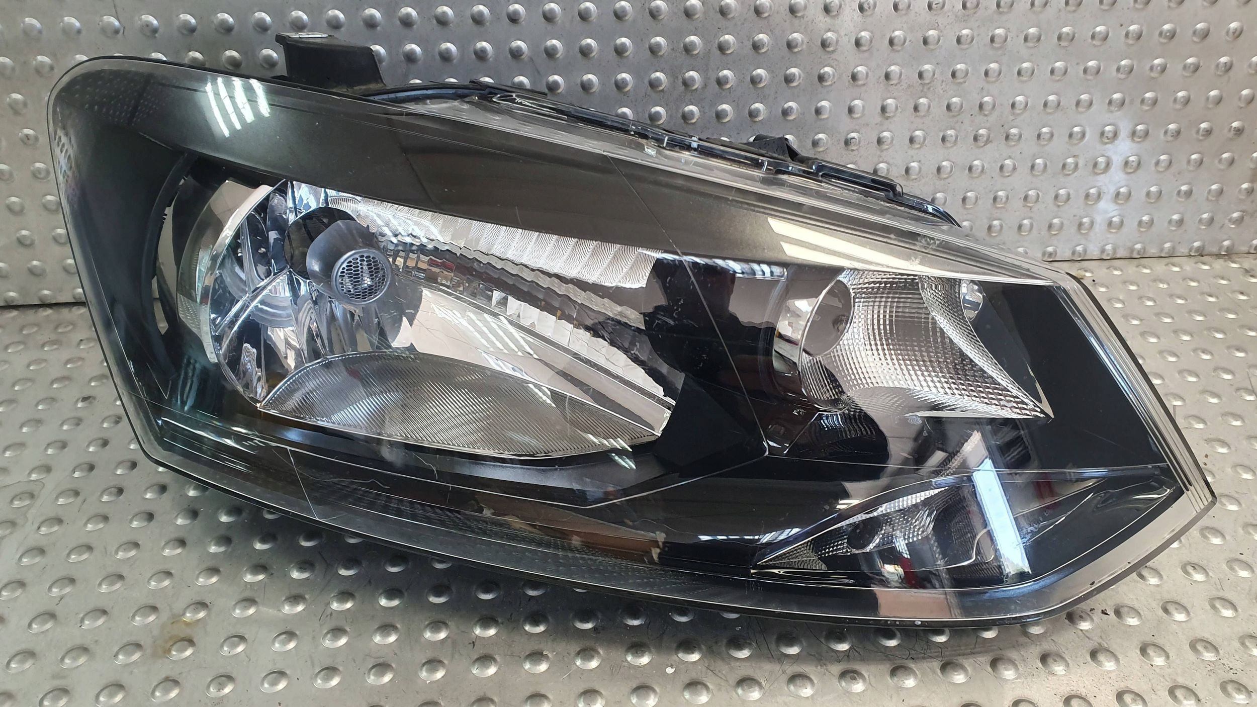 light front right VW POLO 6R 6R1941016E 08