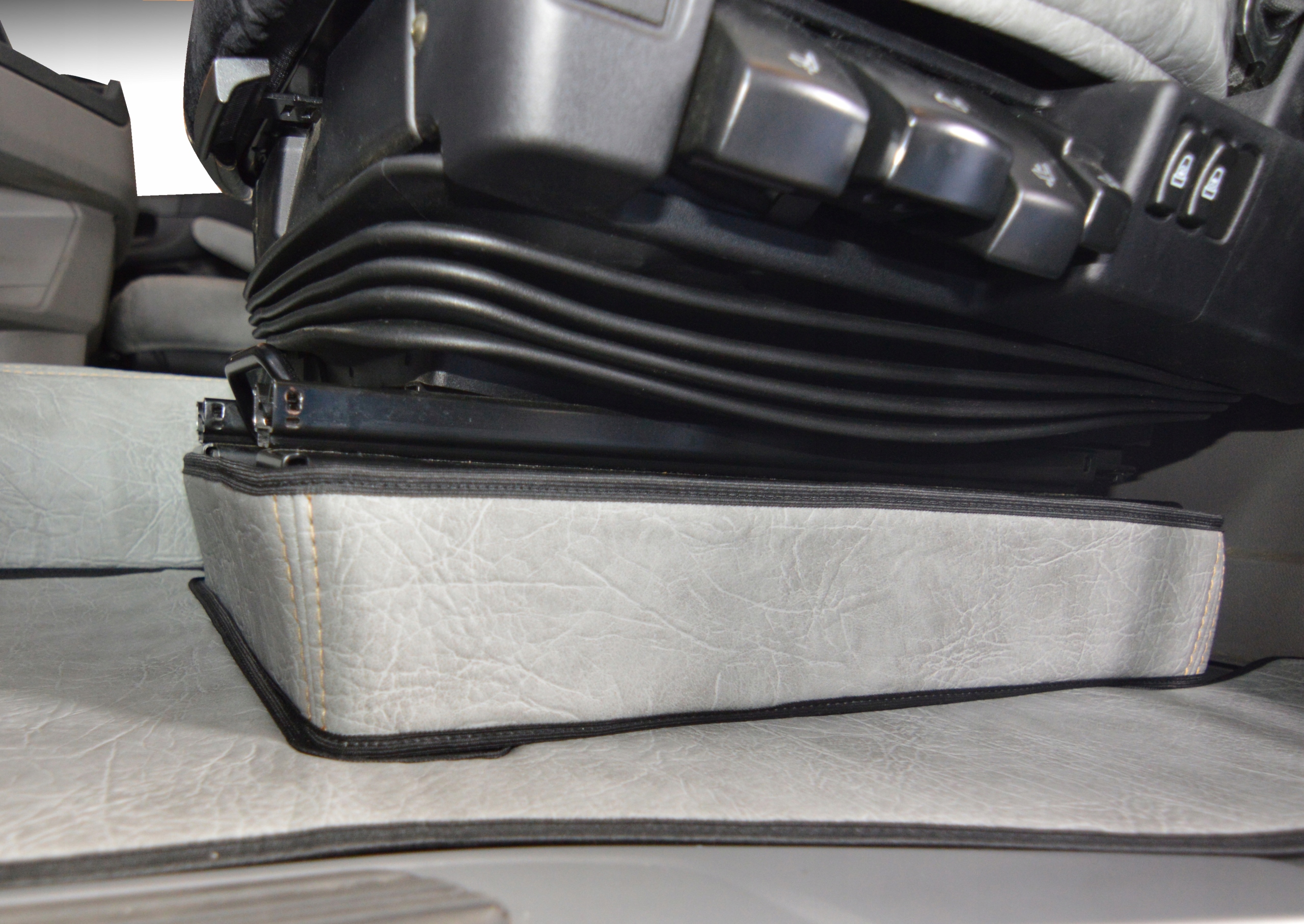 Podstavce Prestige Line pro Scania R od roku 2017. Tir