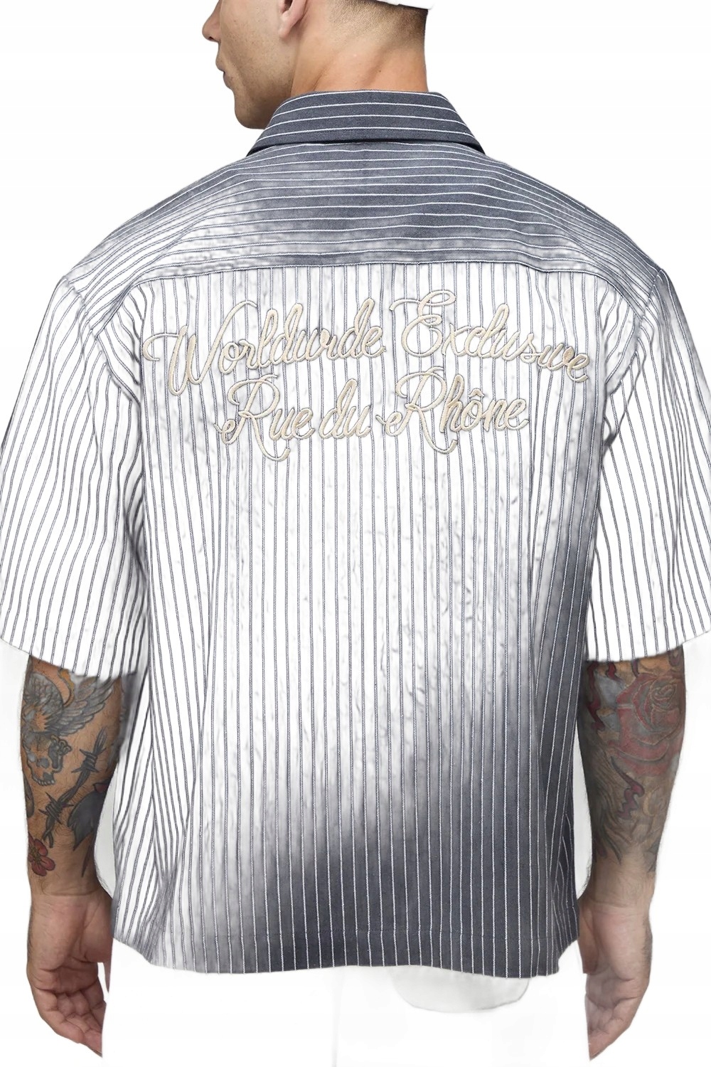 Boohooman Pánská Košile S Krátkým Rukávem A Pruhovaným Vzorem S Výšivkou Slim S Z3A