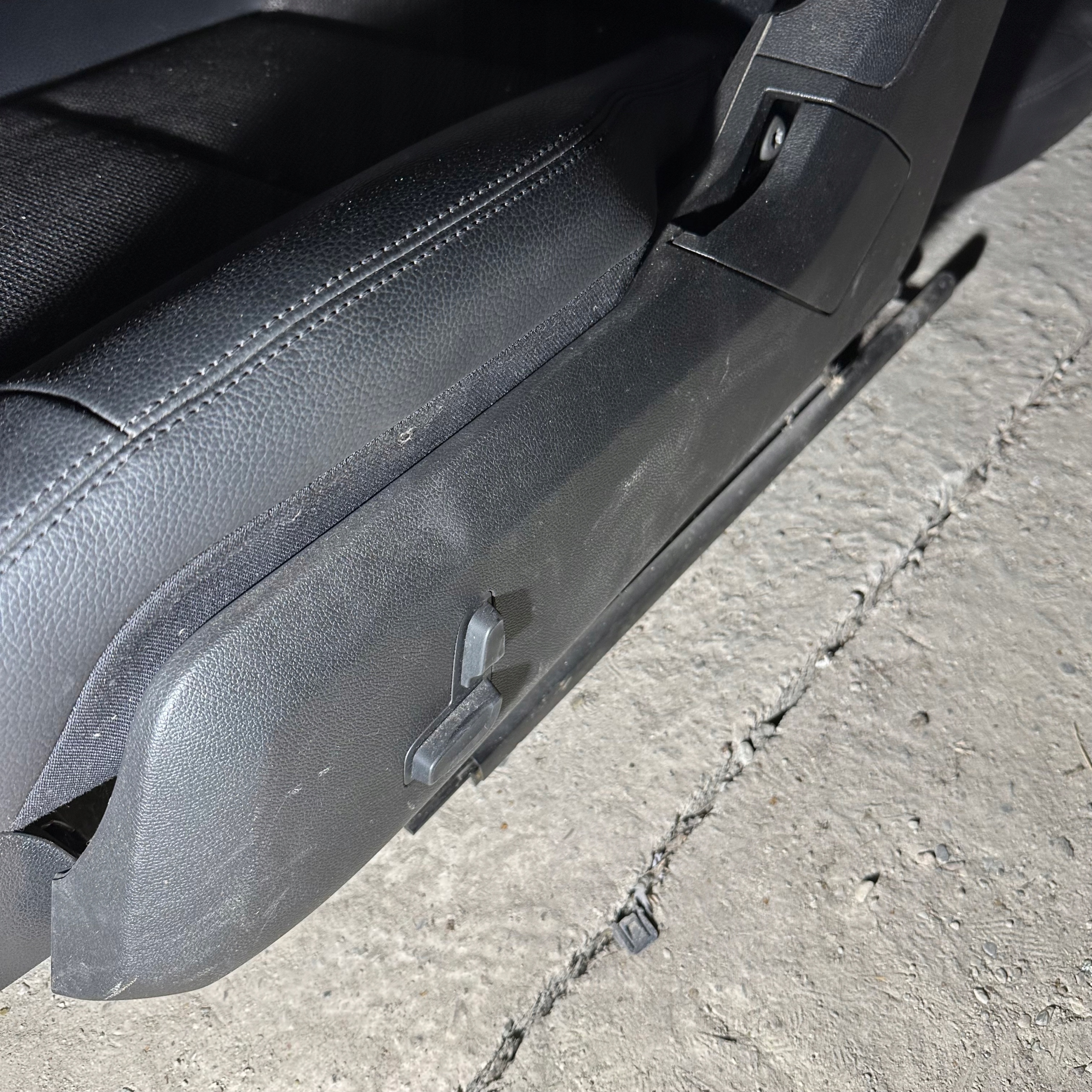 SITZE HALBLEDER MERCEDES-BENZ E-KLASA W212