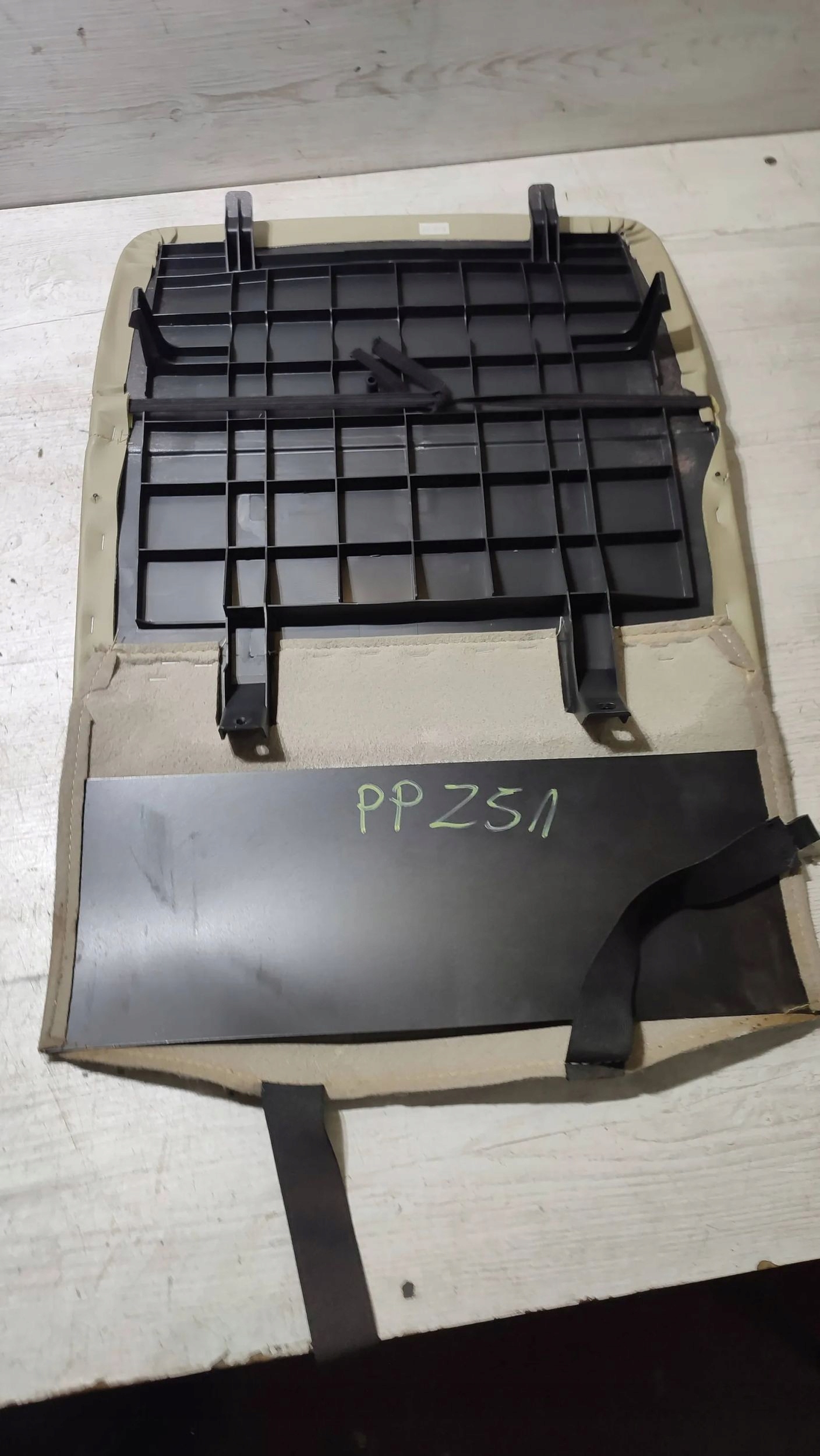 Nissan Murano Z51 2009 front side right seat cover rear part