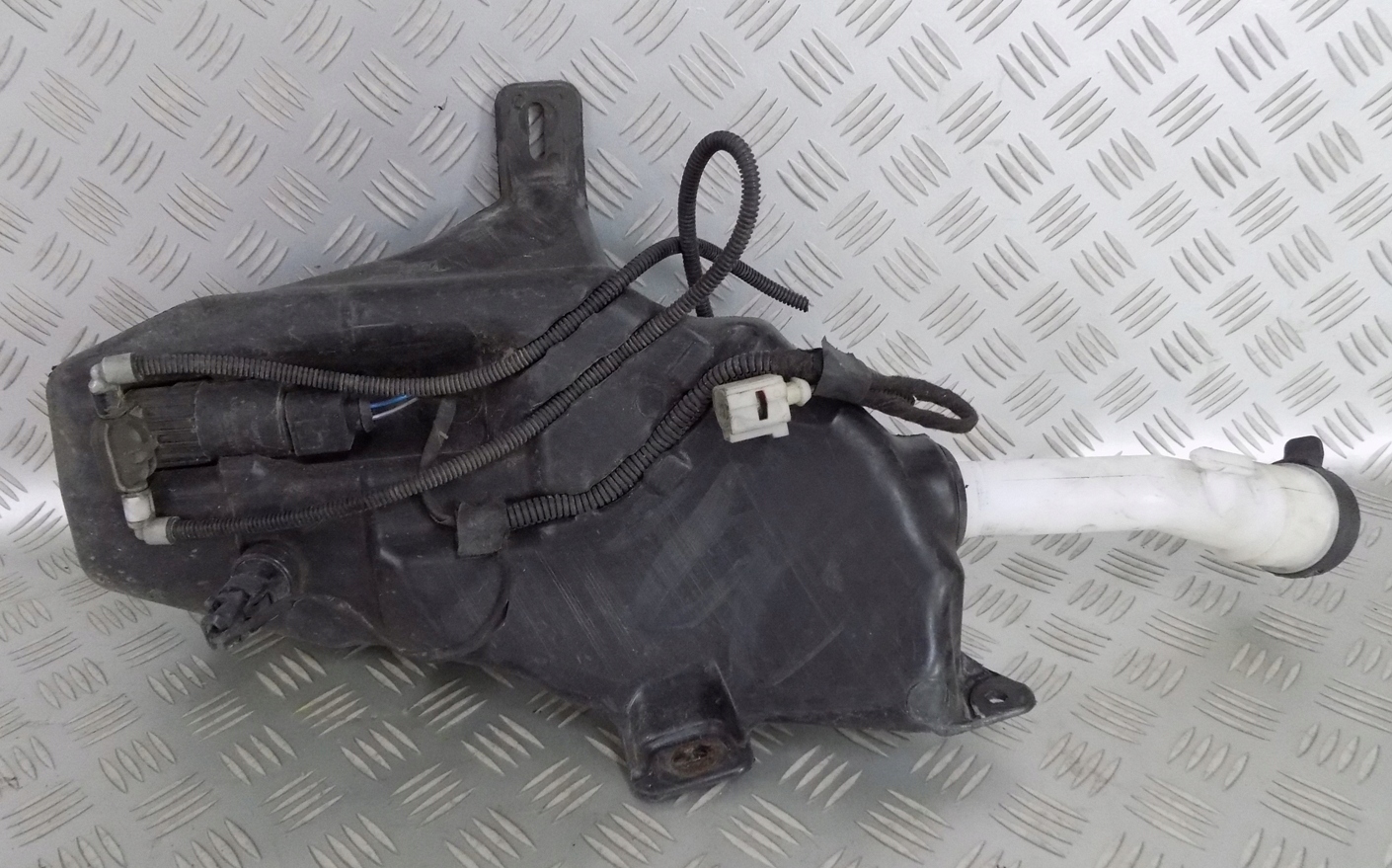 БАЧОК ОМЫВАТЕЛЯ ZAFIRA C ПОД ДАТЧИК