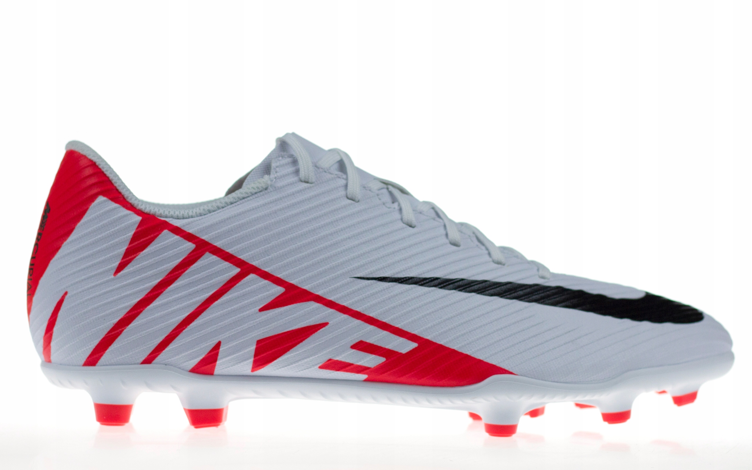 Lanky, zátky Nike Jr Vapor 15 Club Fg/mg