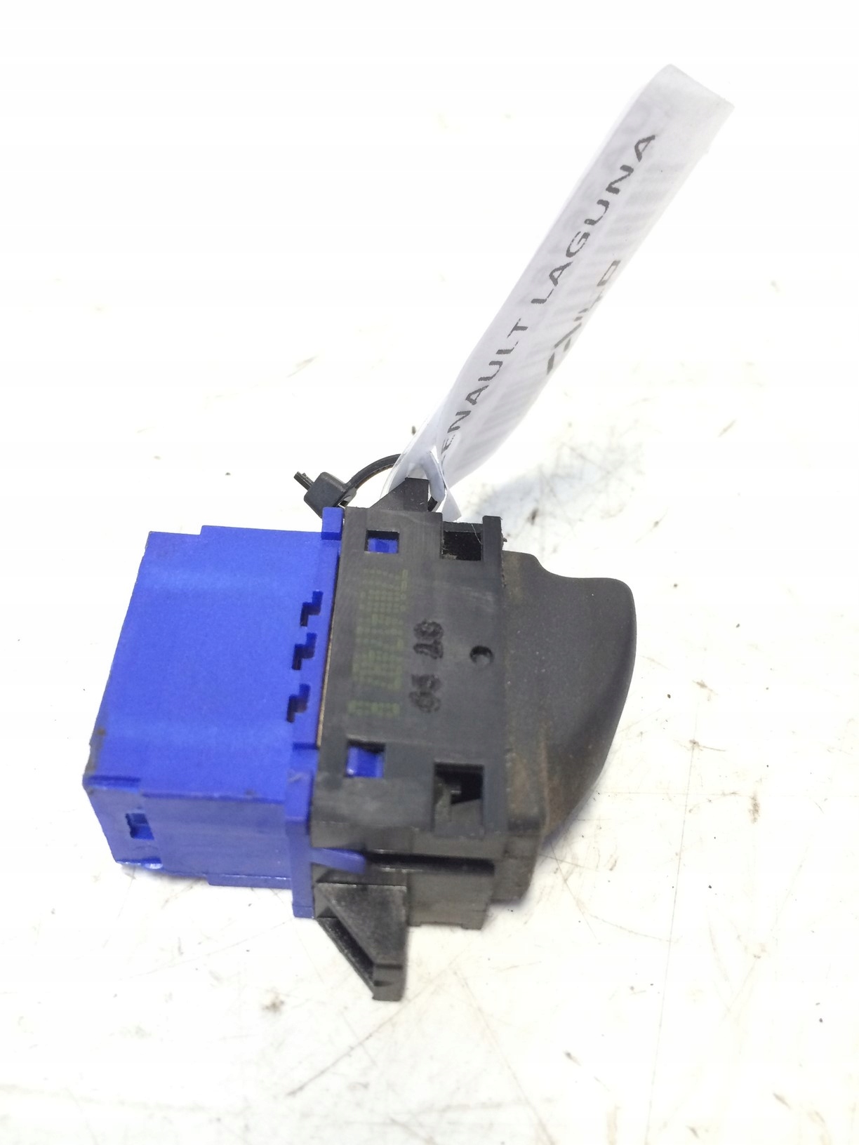 switch switch lifting of the window BITRON RENAULT LAGUNA and 7700417487 B