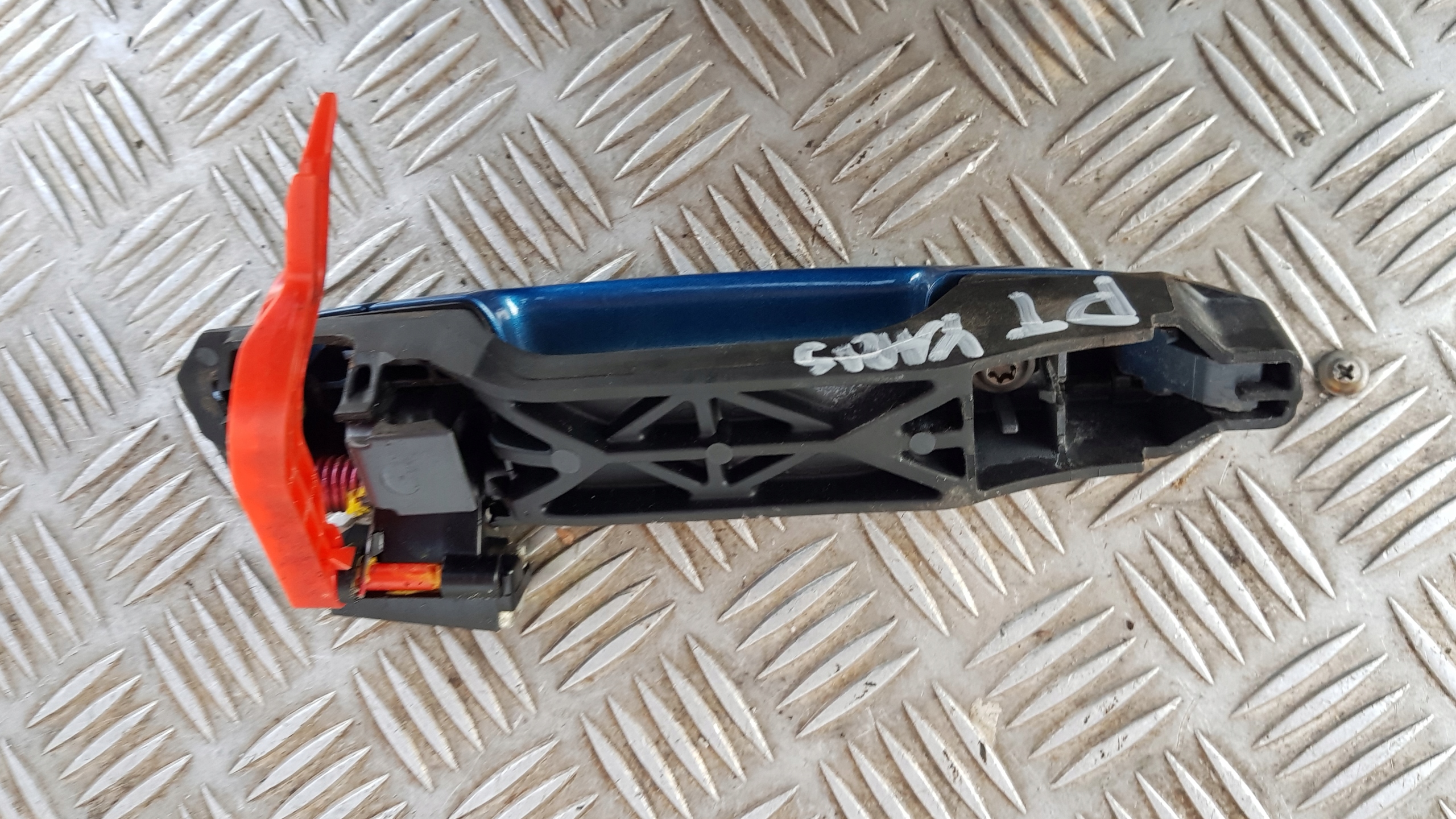 TOYOTA YARIS II handle right rear part 5D exterior