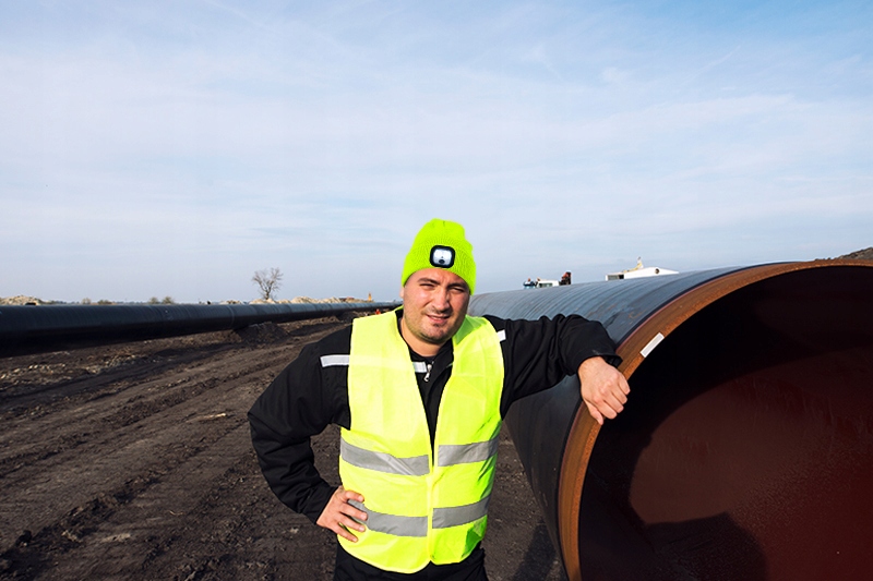 CZAPKA Z LATARKĄ LED ŁADOWANA USB CIEPŁA BEANIE Kolekcja Webski Wear