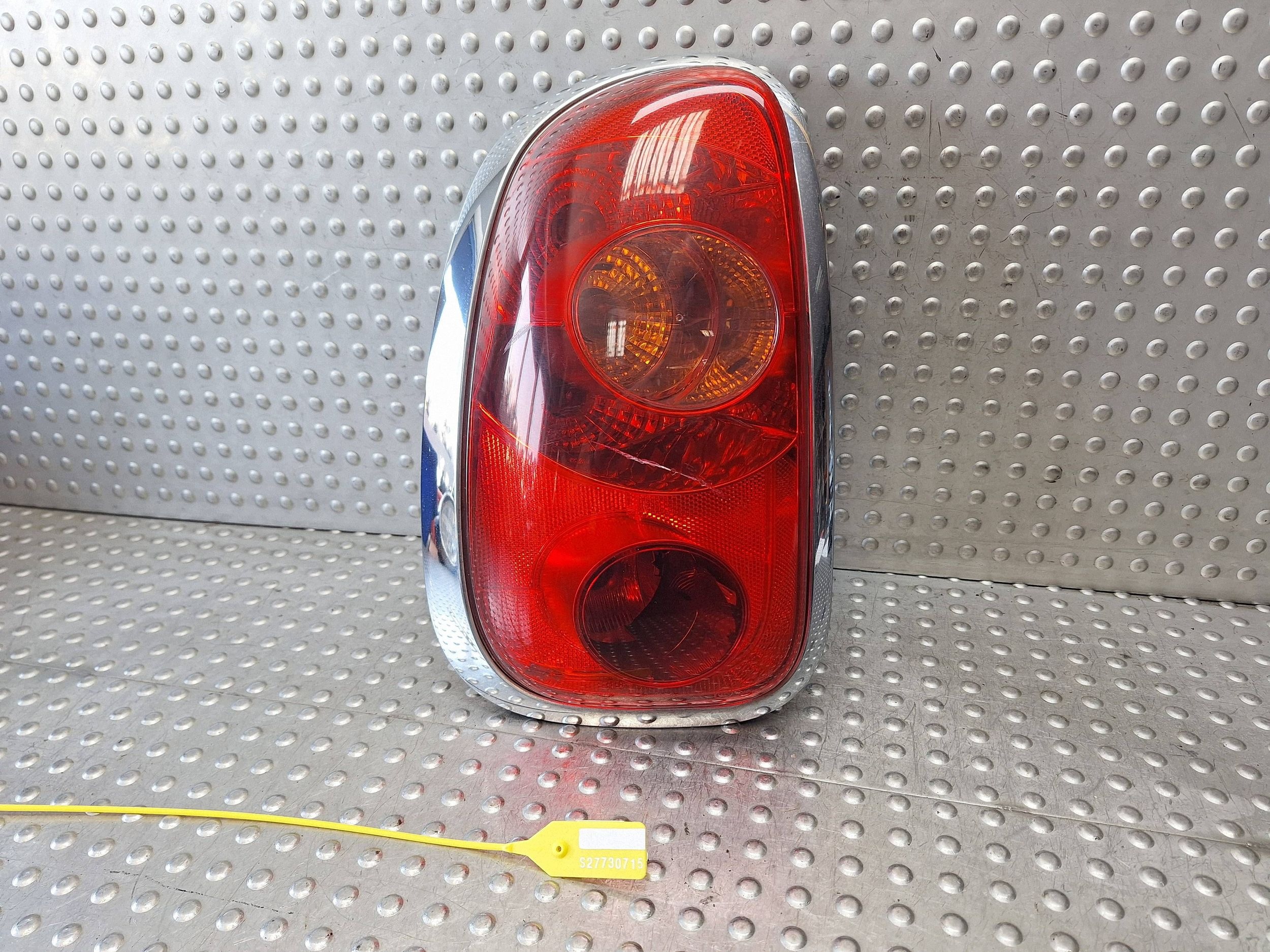 light rear part left MINI COOPER COUNTRYMAN R60 10-16 EU damag. 9808149
