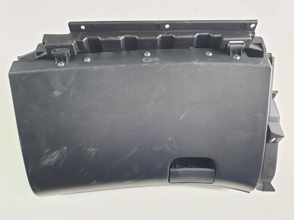 subaru Legacy IV 08r бардачок