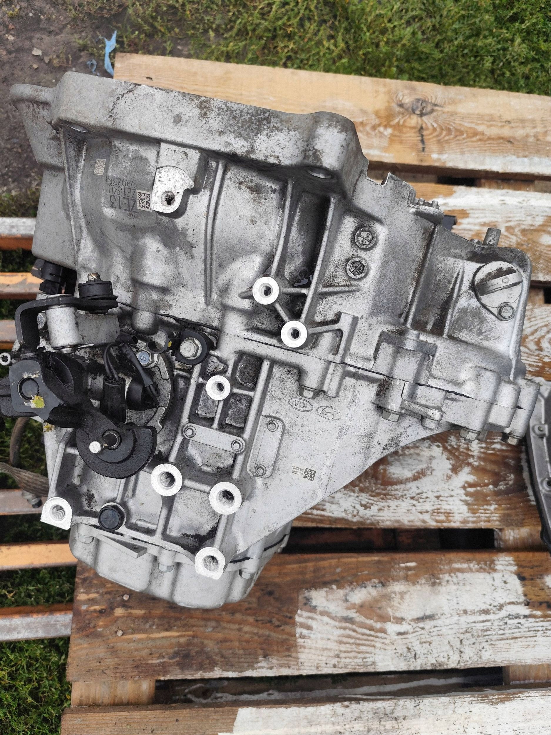 HYUNDAI ELANTRA VI gearbox, ZE13KU
