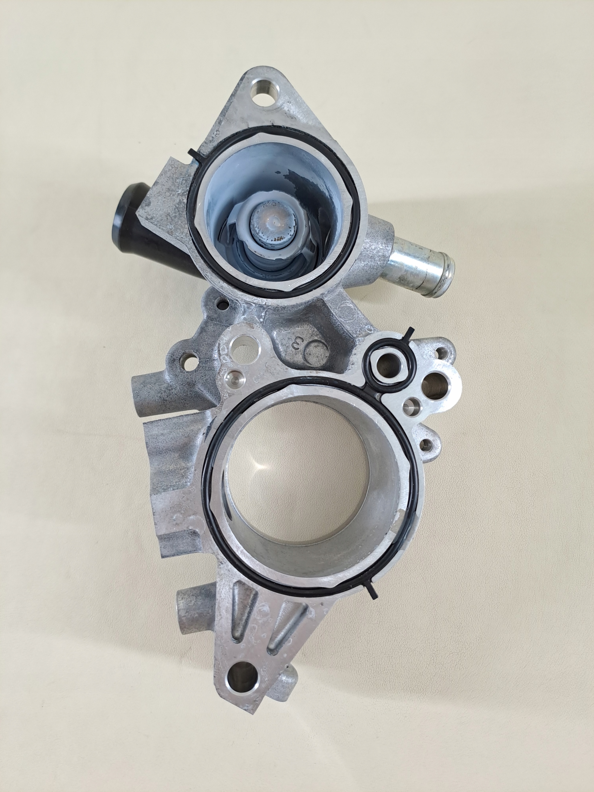 SUZUKI SX4 S-CROSS 18r LIFT 1.4T K14C abdeckung gehäuse des thermostats Thermostat Kühlmittelthermostat KRUCIEC