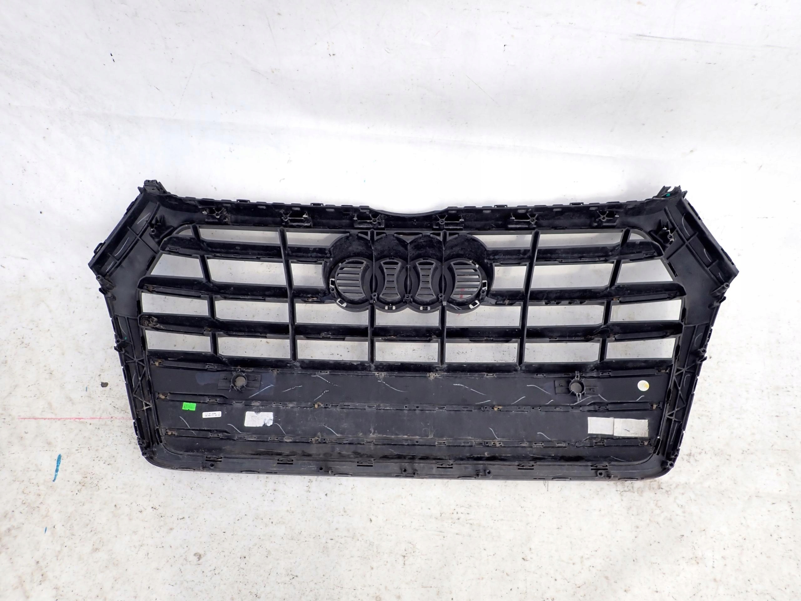 AUDI Q5 II 80A S-LINE 17- grill grille radiator