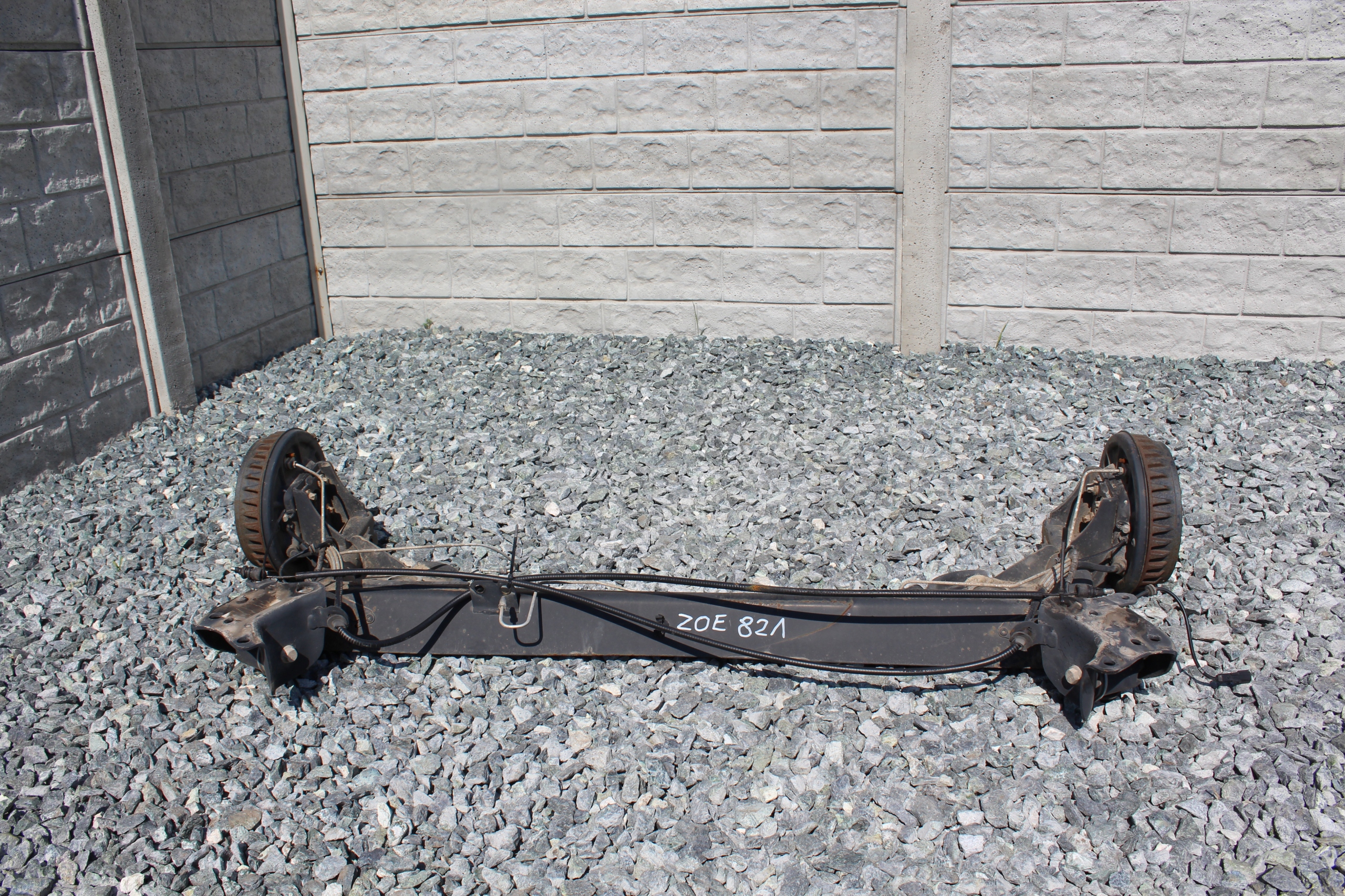 OŚ TYLNA BELKA ZAWIESZENIE TYŁ RENAULT ZOE #821