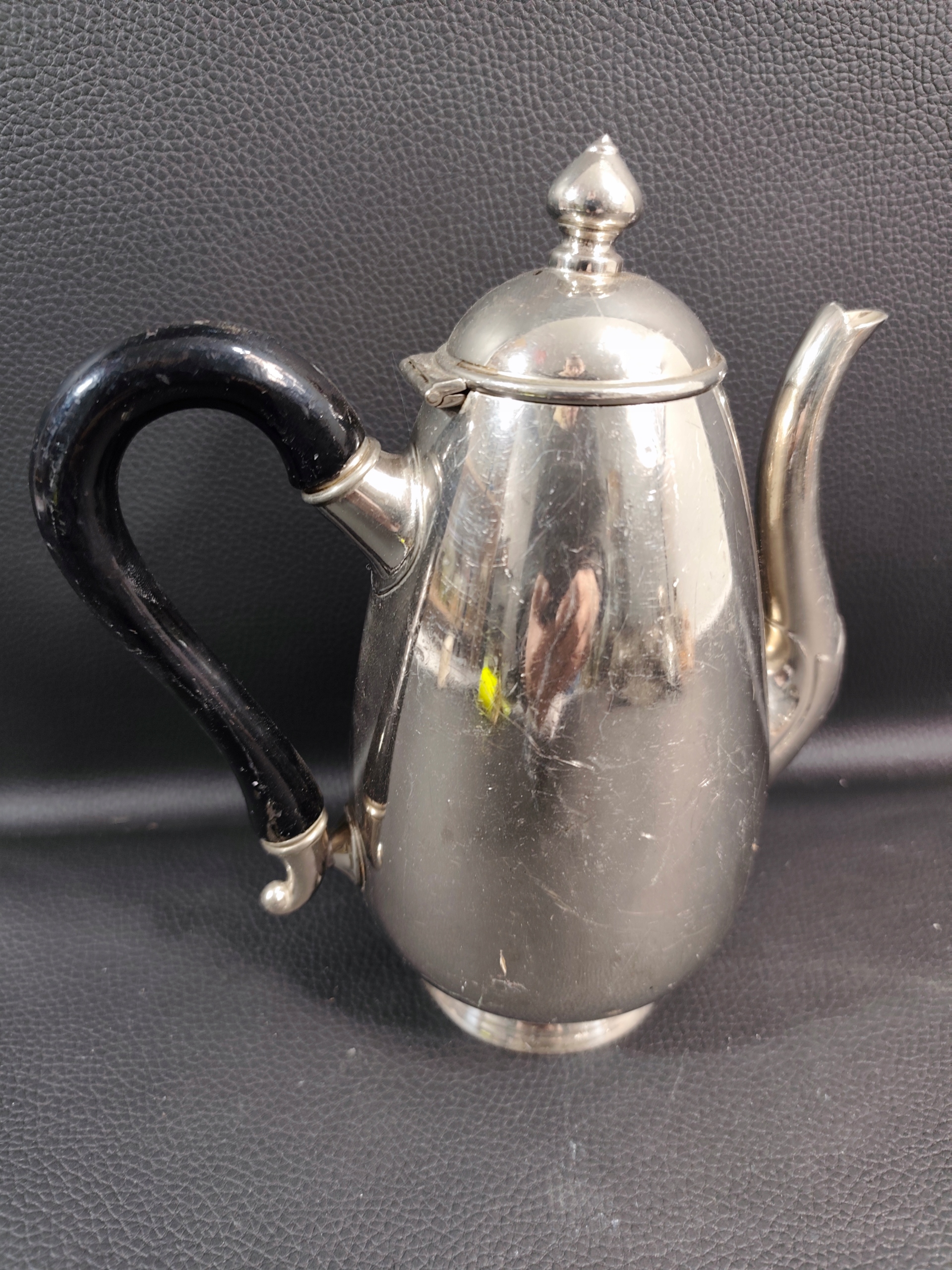 Srebrzony Dzbanek Plater