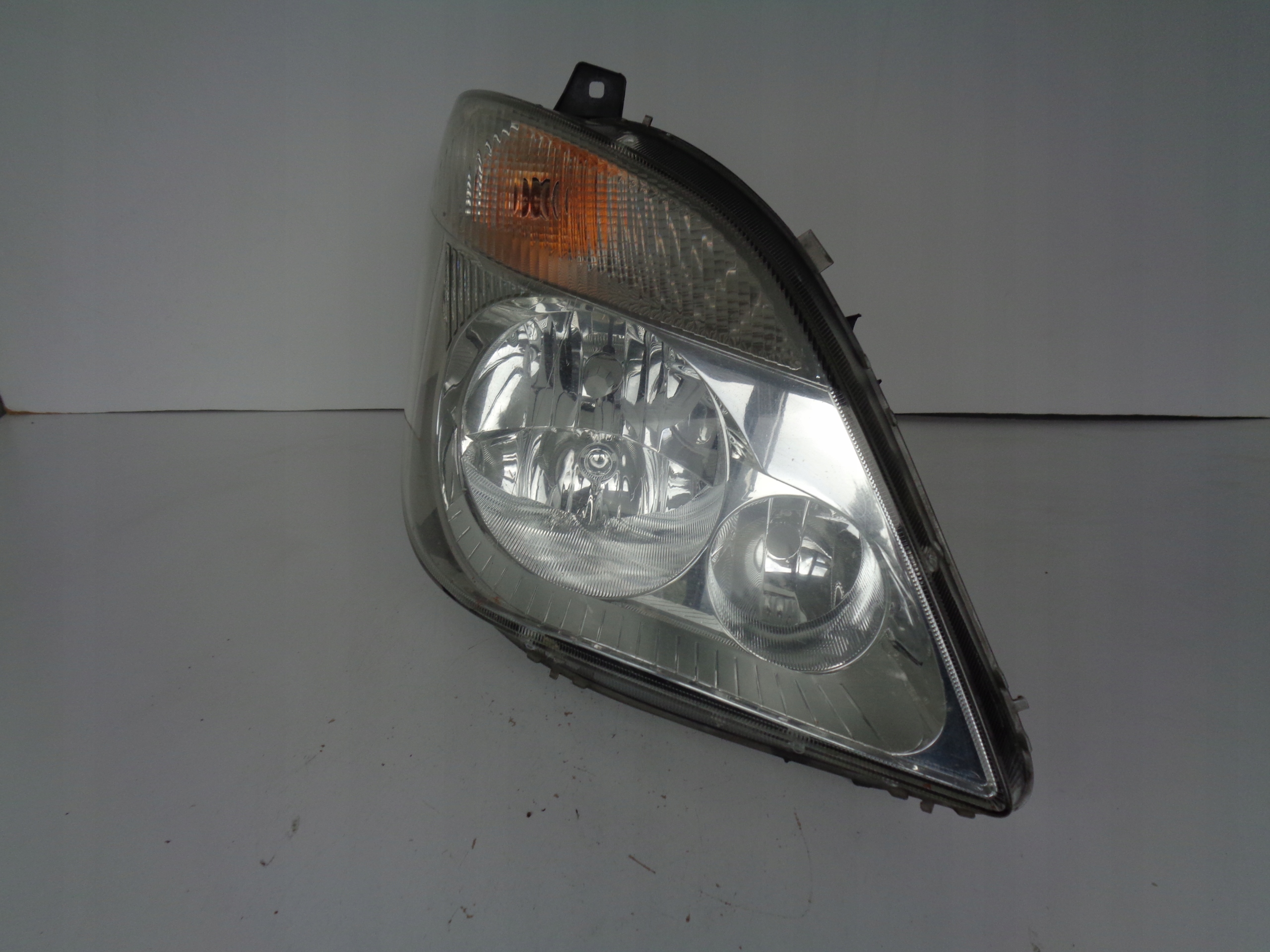 light right REFLEKTOR MERCEDES SPRINTER W906 06-13