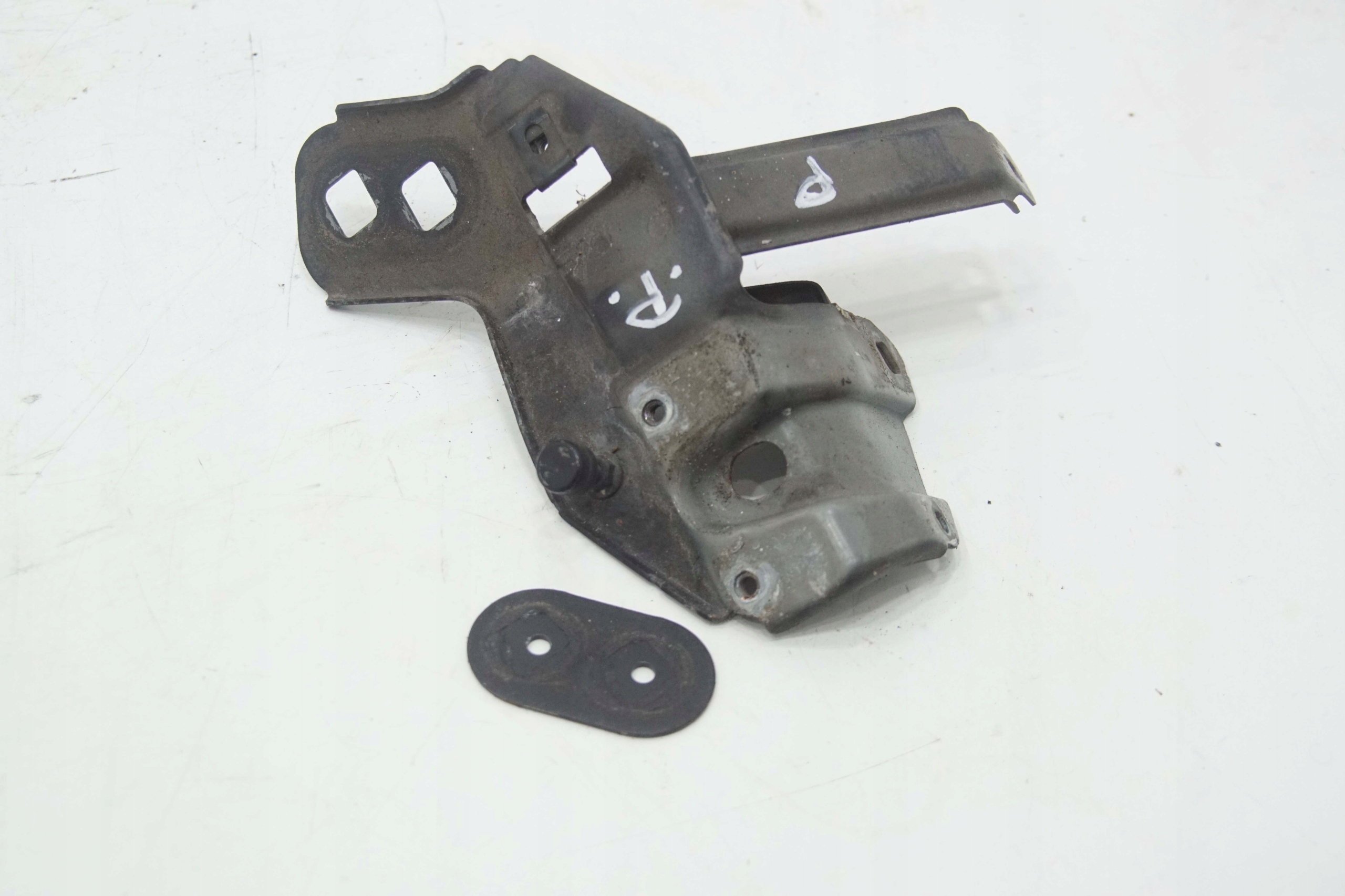 КРІПЛЕННЯ ФАРИ РЕШІТКИ ПРАВА MERCEDES КЛ W215