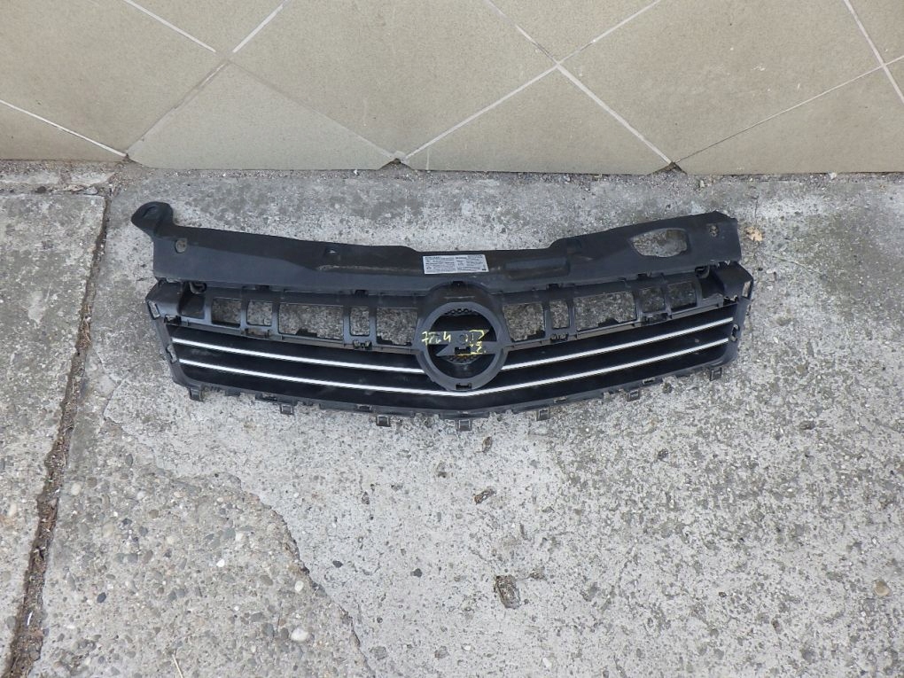 OPEL ASTRA H III 3 LIFT 06- GRILLE