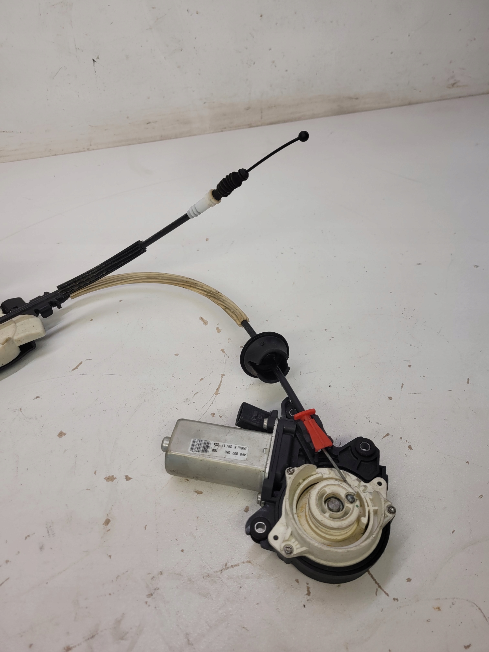 lock door right front AUDI A8 D4 4H1837016E