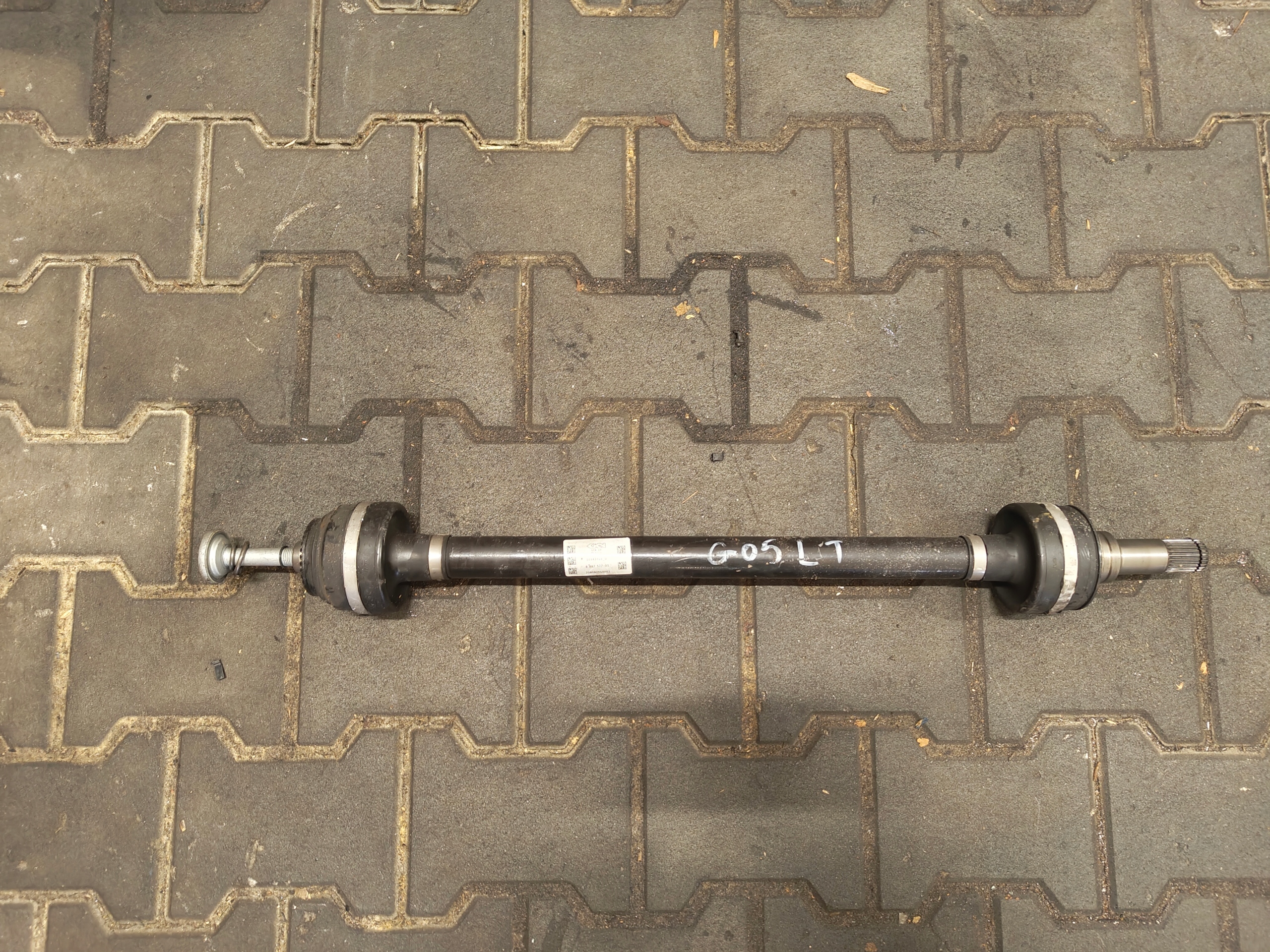 BMW X5 G05 semi-axis left rear part 8487527