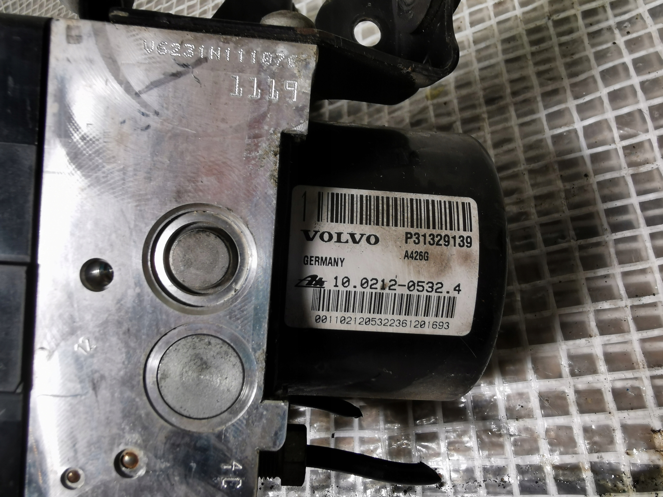 volvo XC70 II 07-16 2.4 D5 215KM насос ABS 31329139