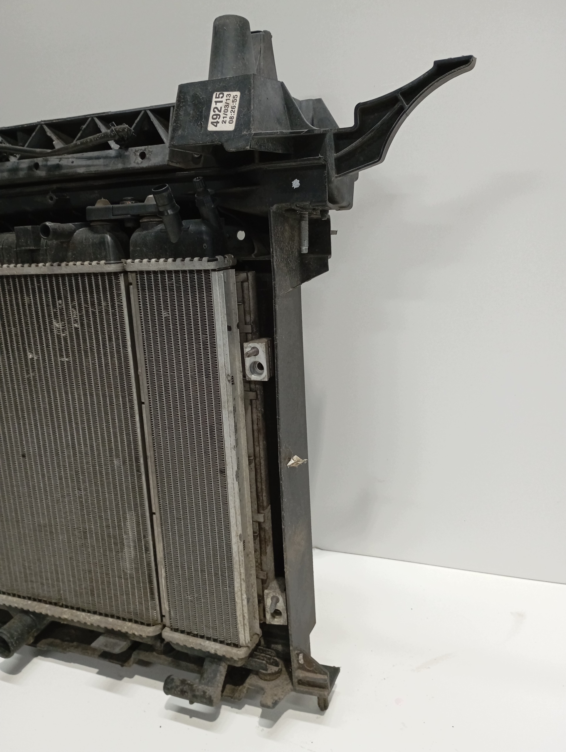 support panel for radiators radiator PEUGEOT 3008 and 2,0HDI HYB