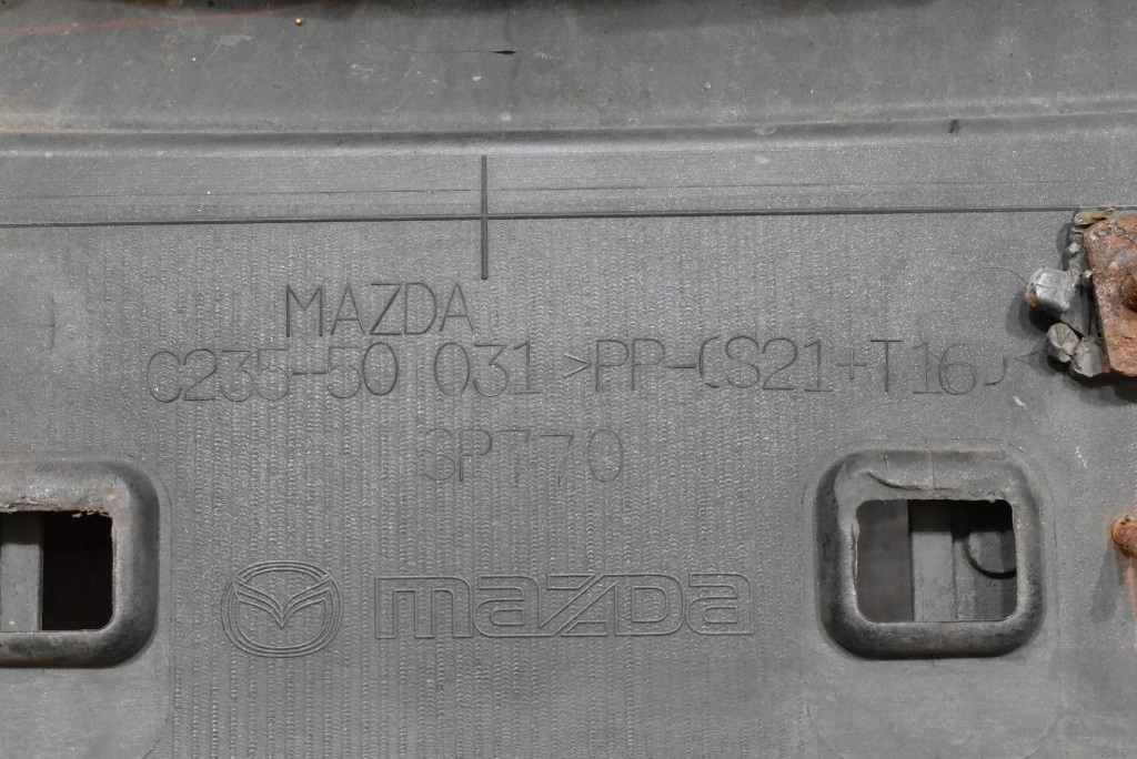 pare choc avant avant gris MAZDA 5 1 et CR 05-08