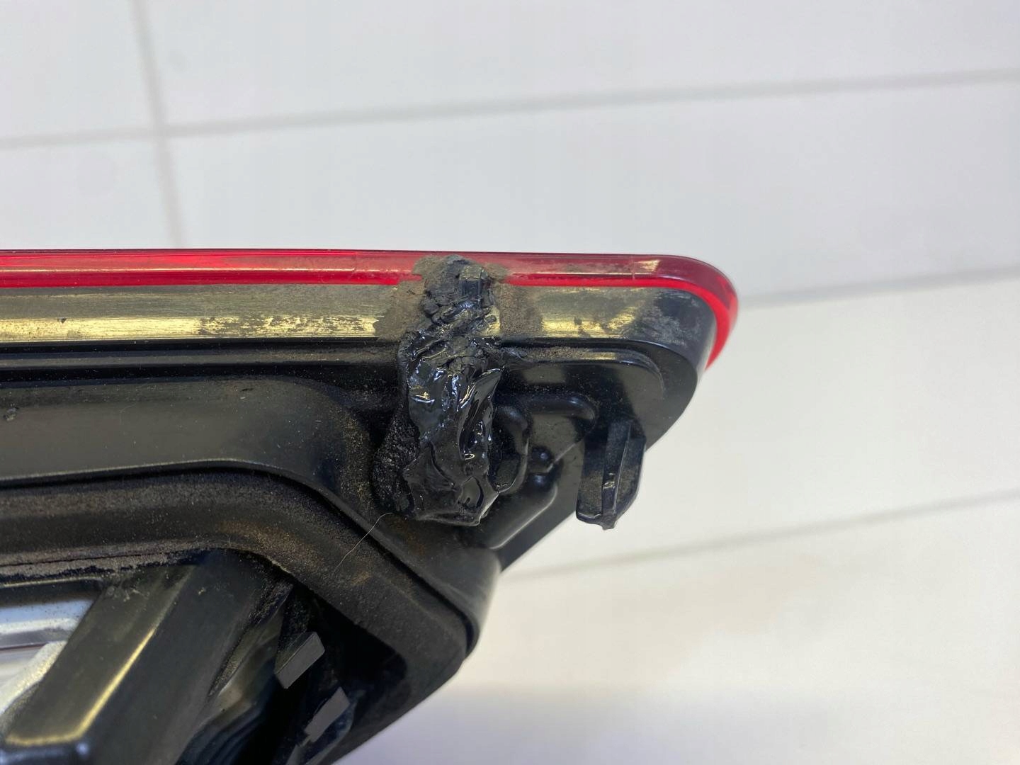 light rear to the bonnet right side Renault Clio 4 2015 265505796R