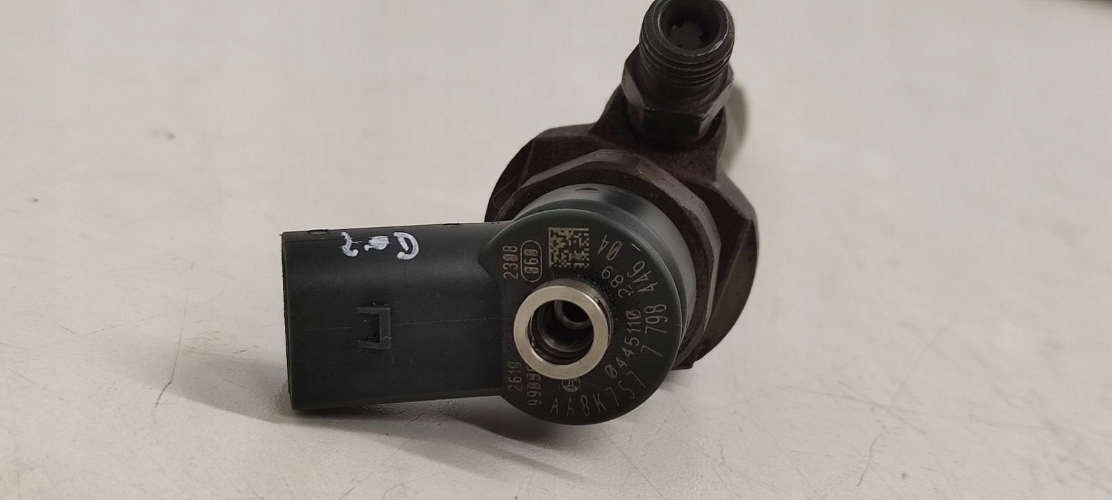 injector 7798446 BMW E90 E91 2,0D LIFT