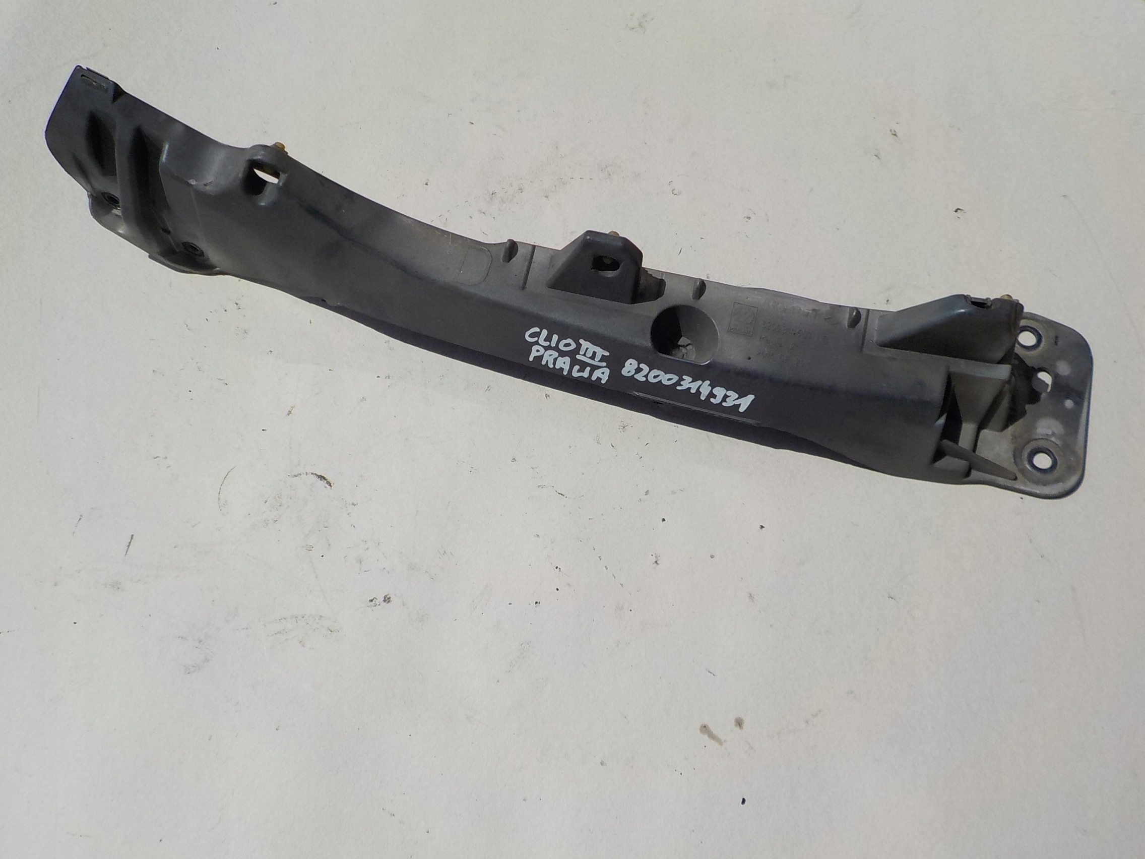 Support Support plaque Aile Droit renault clio III