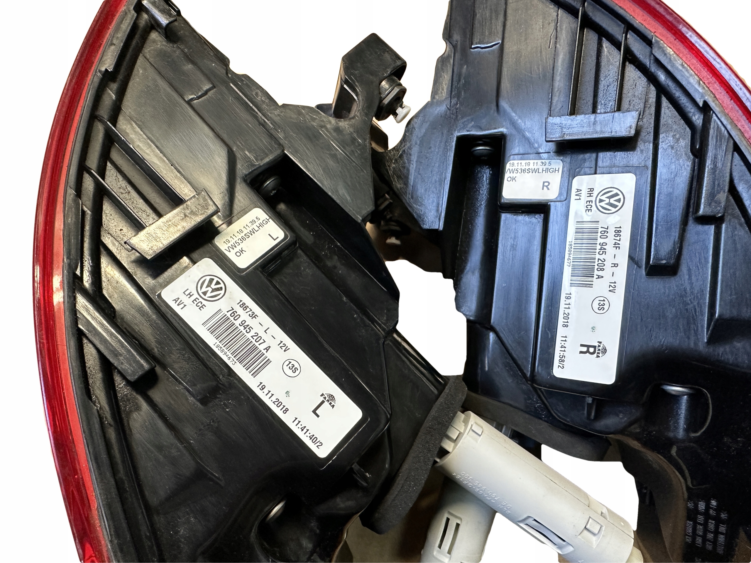 VW TOUAREG 760 III Leuchte heck LED 760945207A