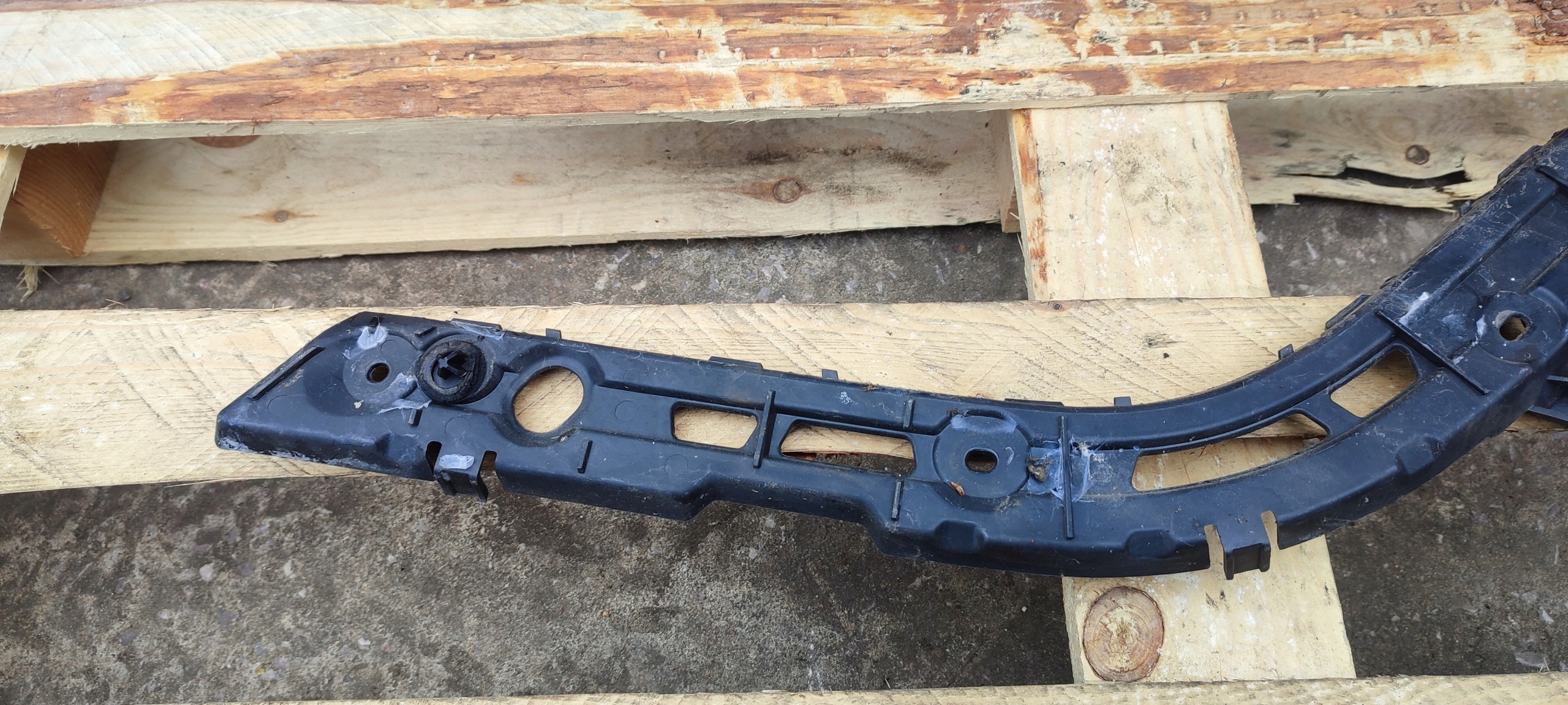 bumper bracket left rear part JAGUAR XF X250 8X23-17B931