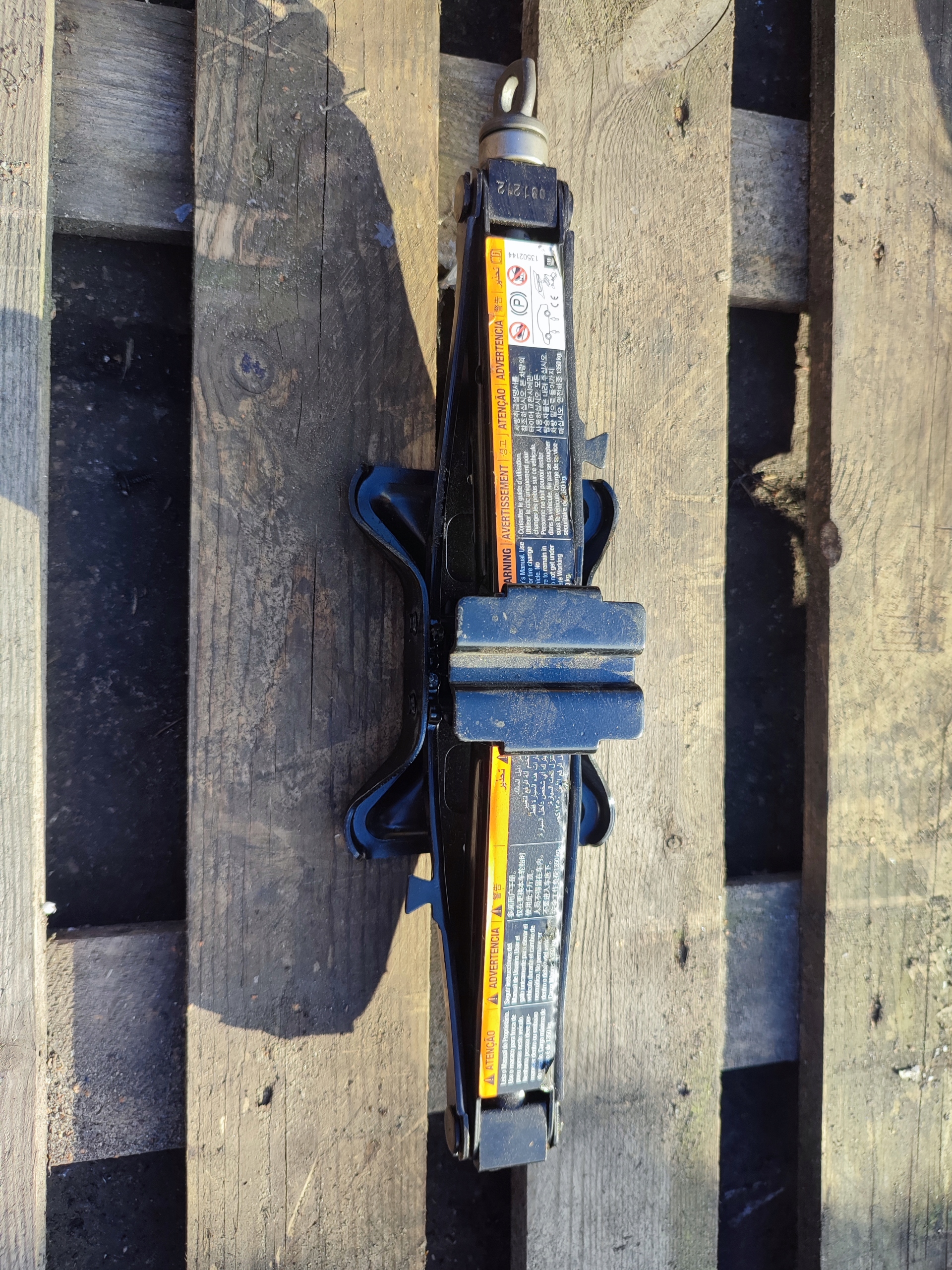 Домкрат домкрат Opel Astra Zafira 13502144