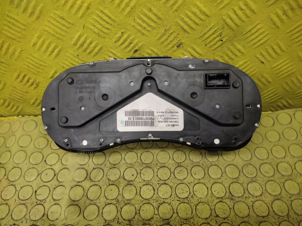 PEUGEOT 307 2.0 HDI dials P9636708880