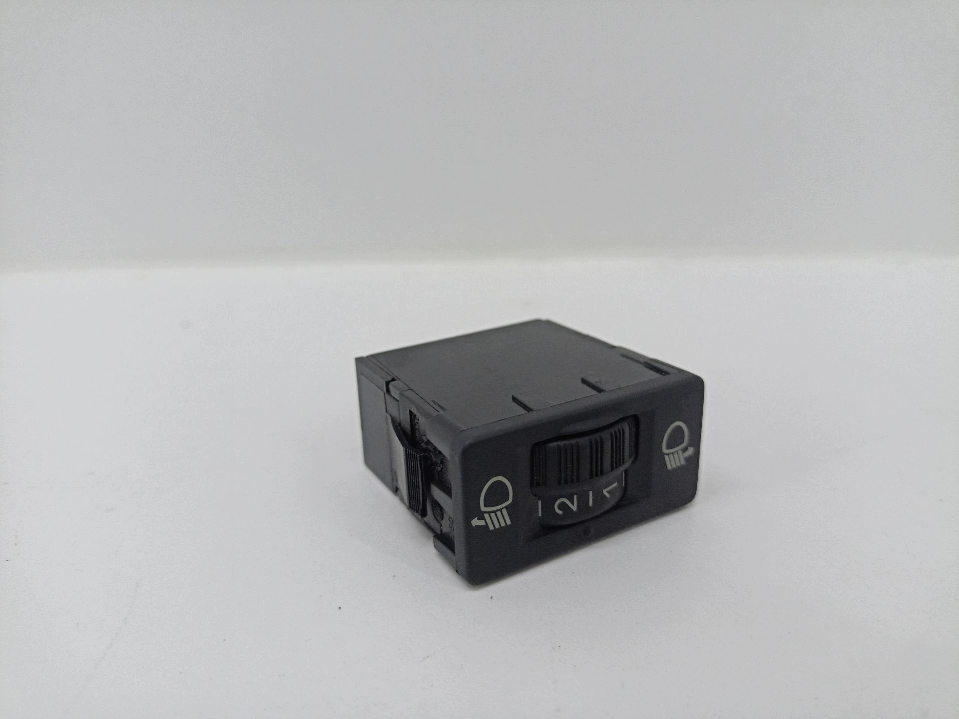 light switch Citroen C3 2 facelift 2013 96661868XT