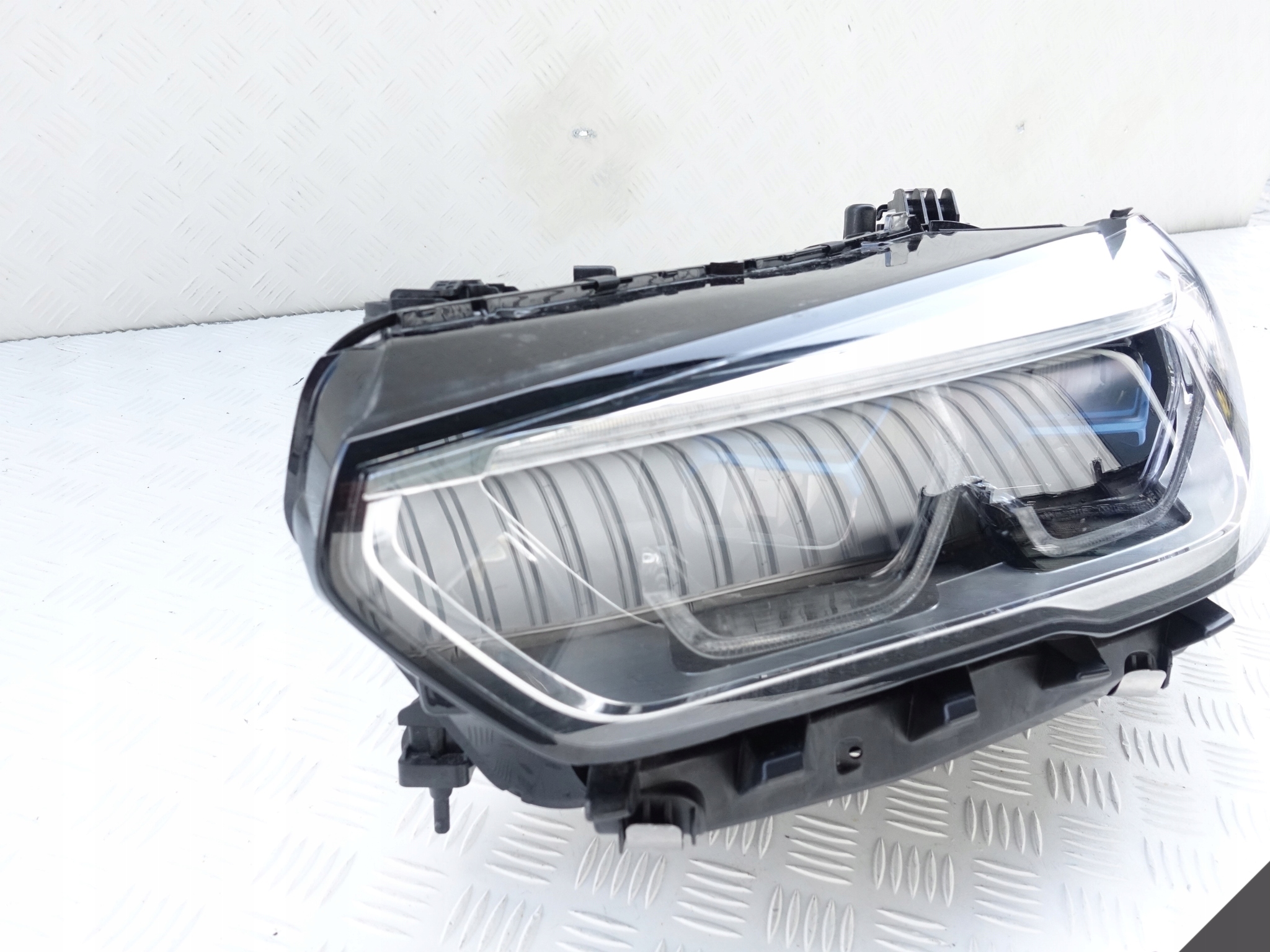 BMW X5 G05 X6 G06 LASER LED light left front EU