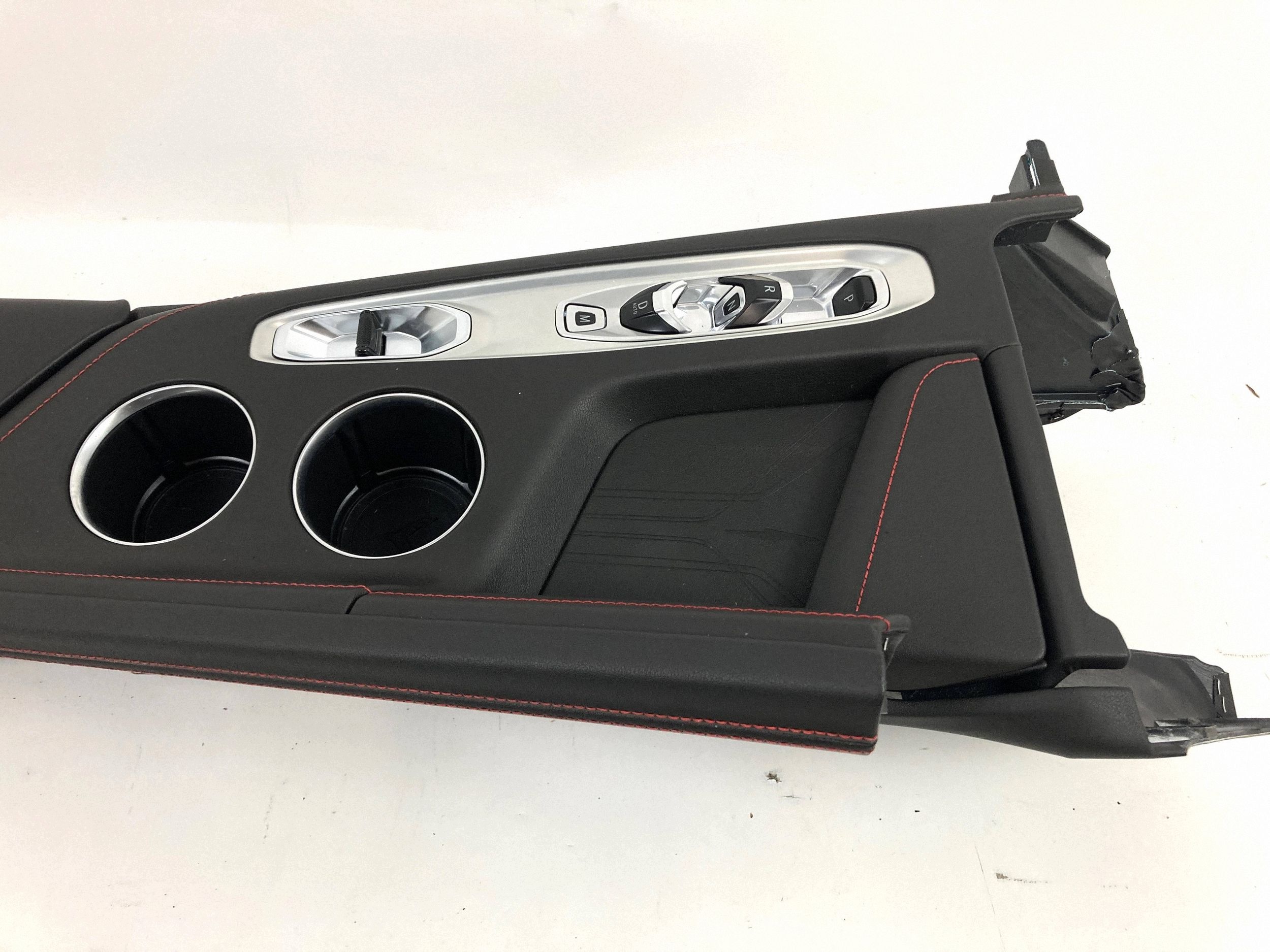 Chevrolet Corvette C8 Stingray tunnel console central 2020-2025