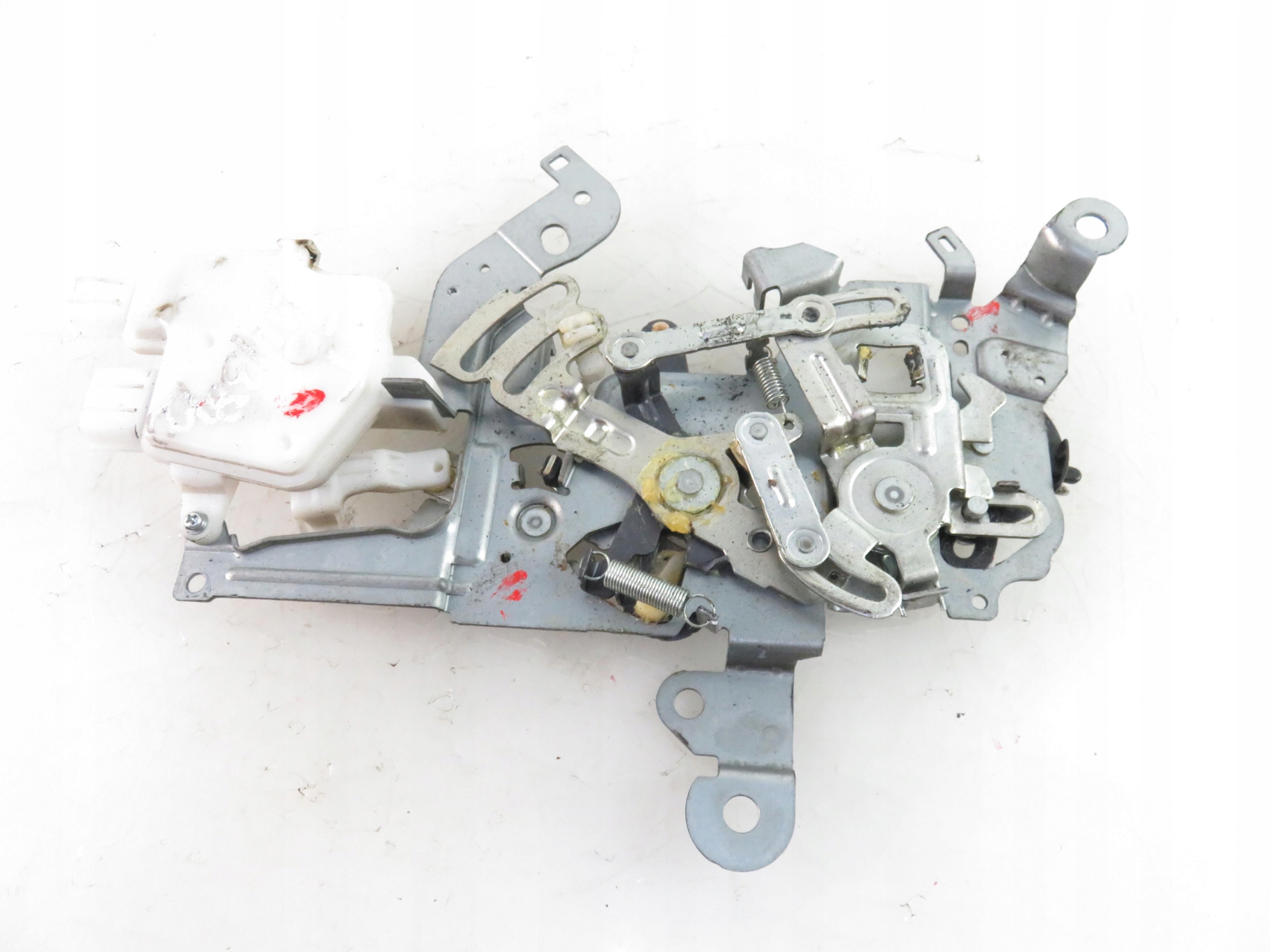 ЗАМОК ЛЕВЫЙ ЗАДНИЙ MAZDA 5 CR19