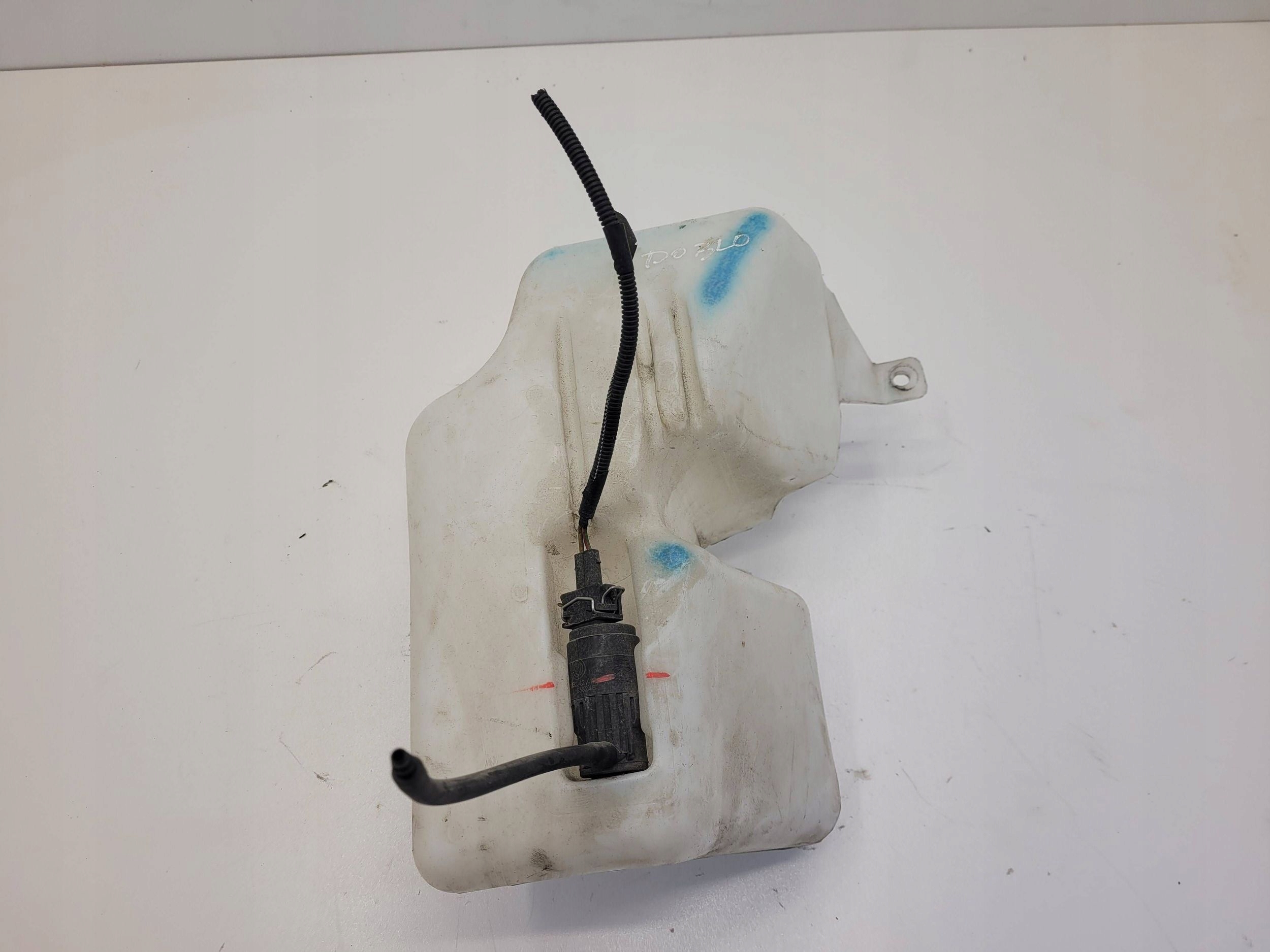 FIAT DOBLO II OPEL COMBO II washer fluid tank