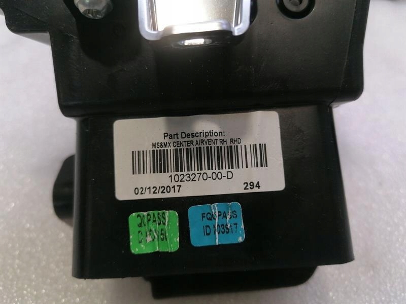 tesla MODEL S 100D AIR 1045863-09A