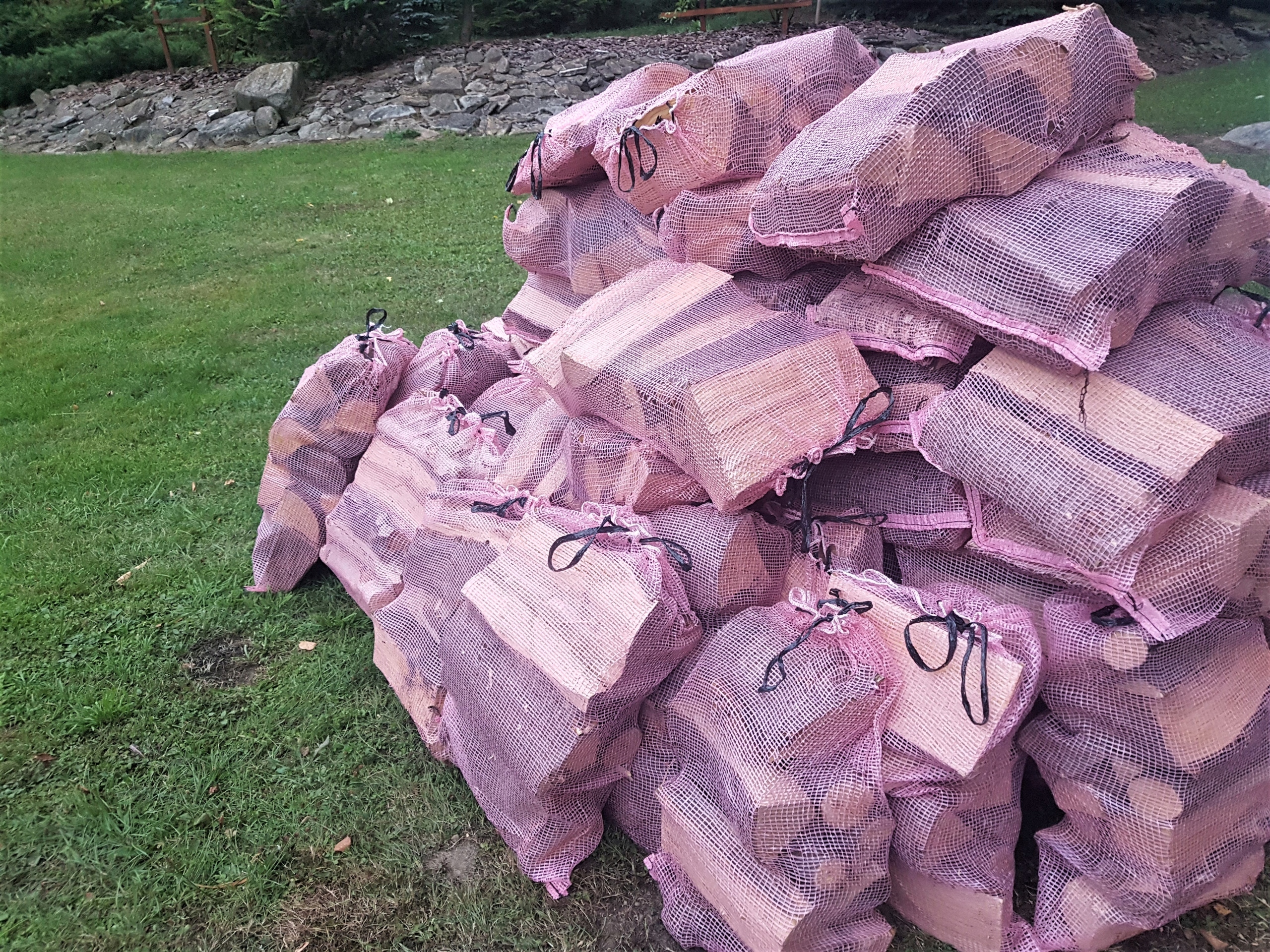 Czarny bez do wędzenia do wędzarni drewno 40L Model TAW_CB