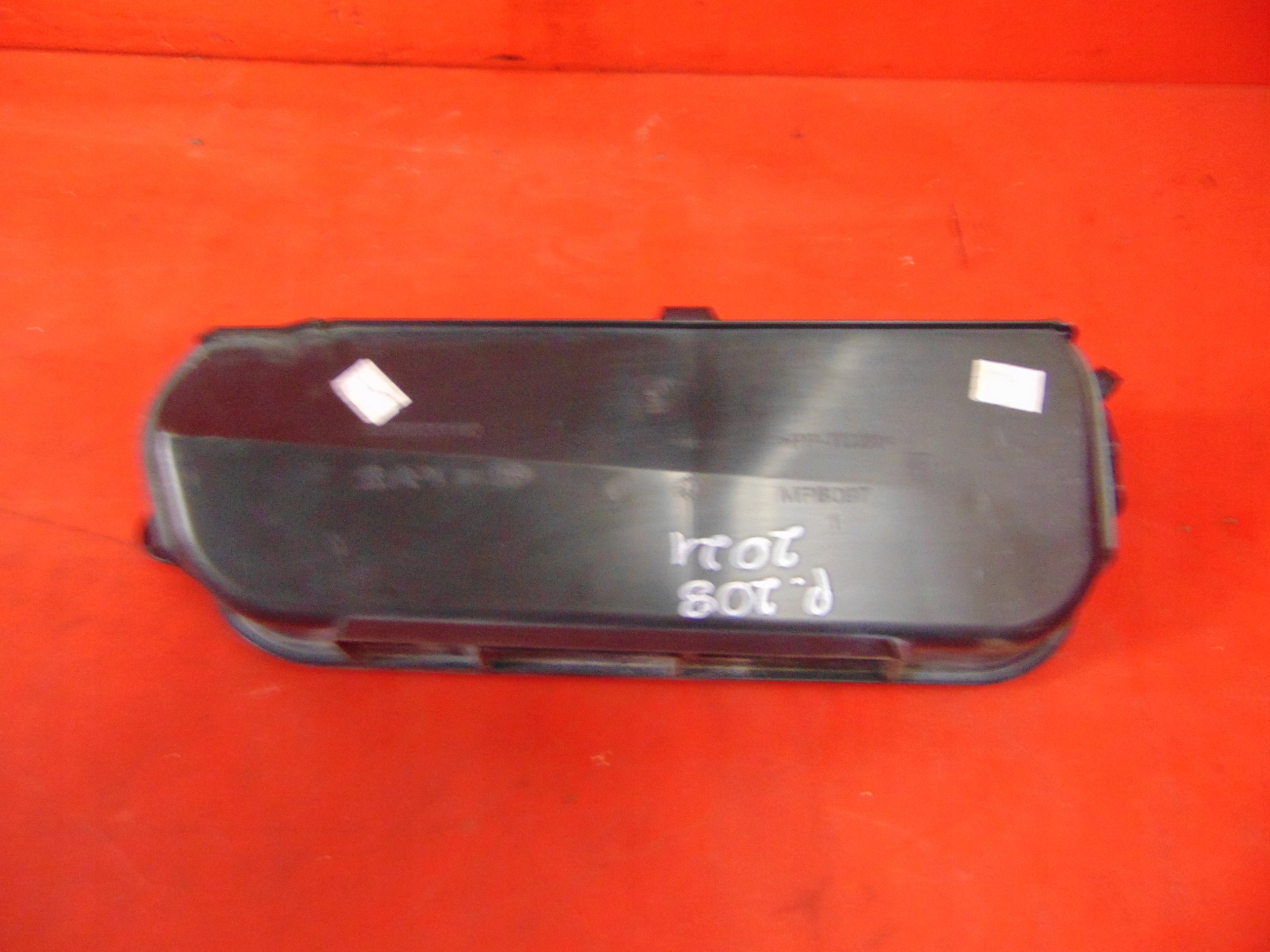 PEUGEOT 208 2 II 2008 II intake grid under the window
