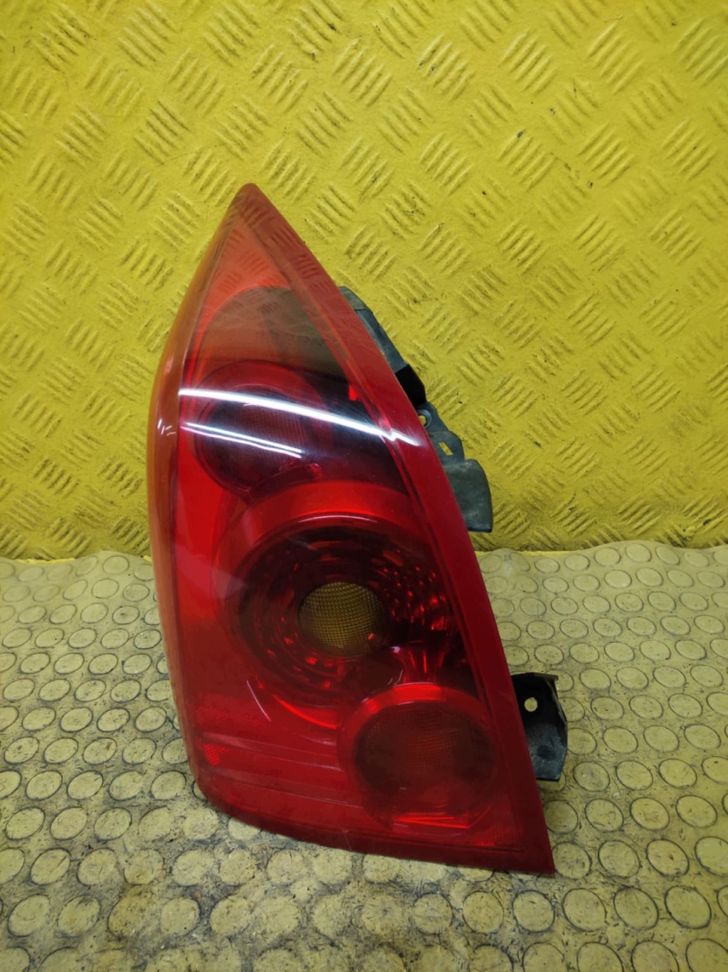NISSAN PRIMERA P12 licht links heck