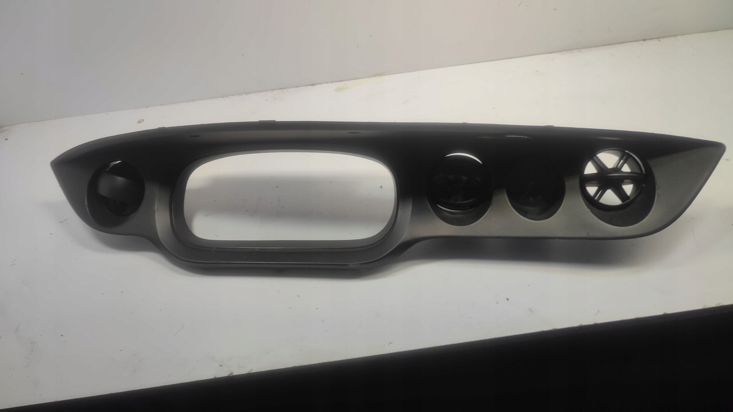 DESKA OSŁONA NAWIEW KONSOLA DAIHATSU YRV