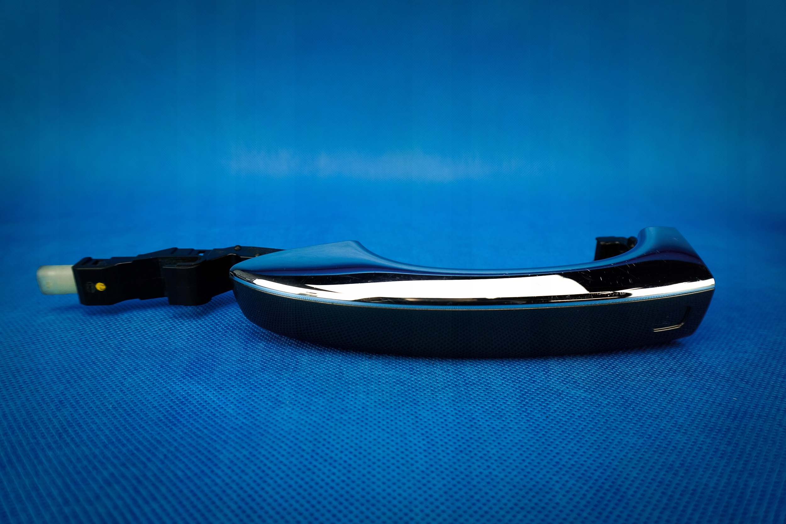 handle exterior left LED Audi A6 A8 4H0837205C