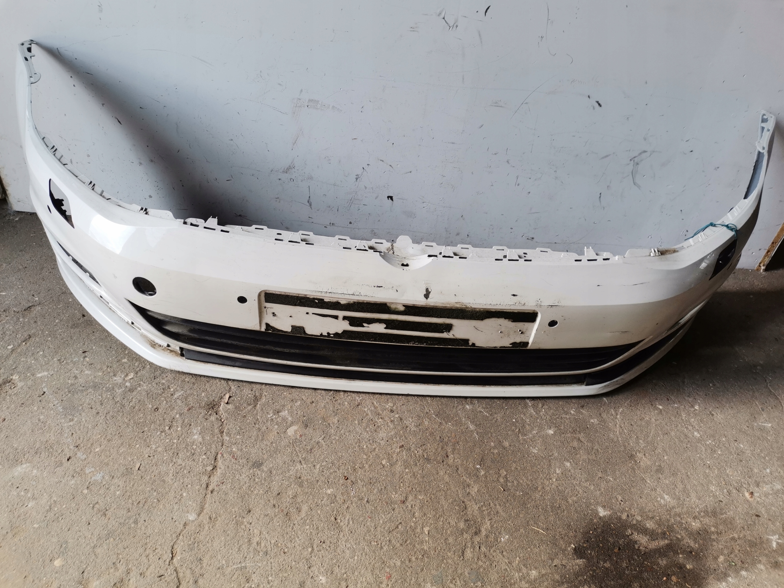 bumper front front PDC washers VW GOLF VII 5G0807221
