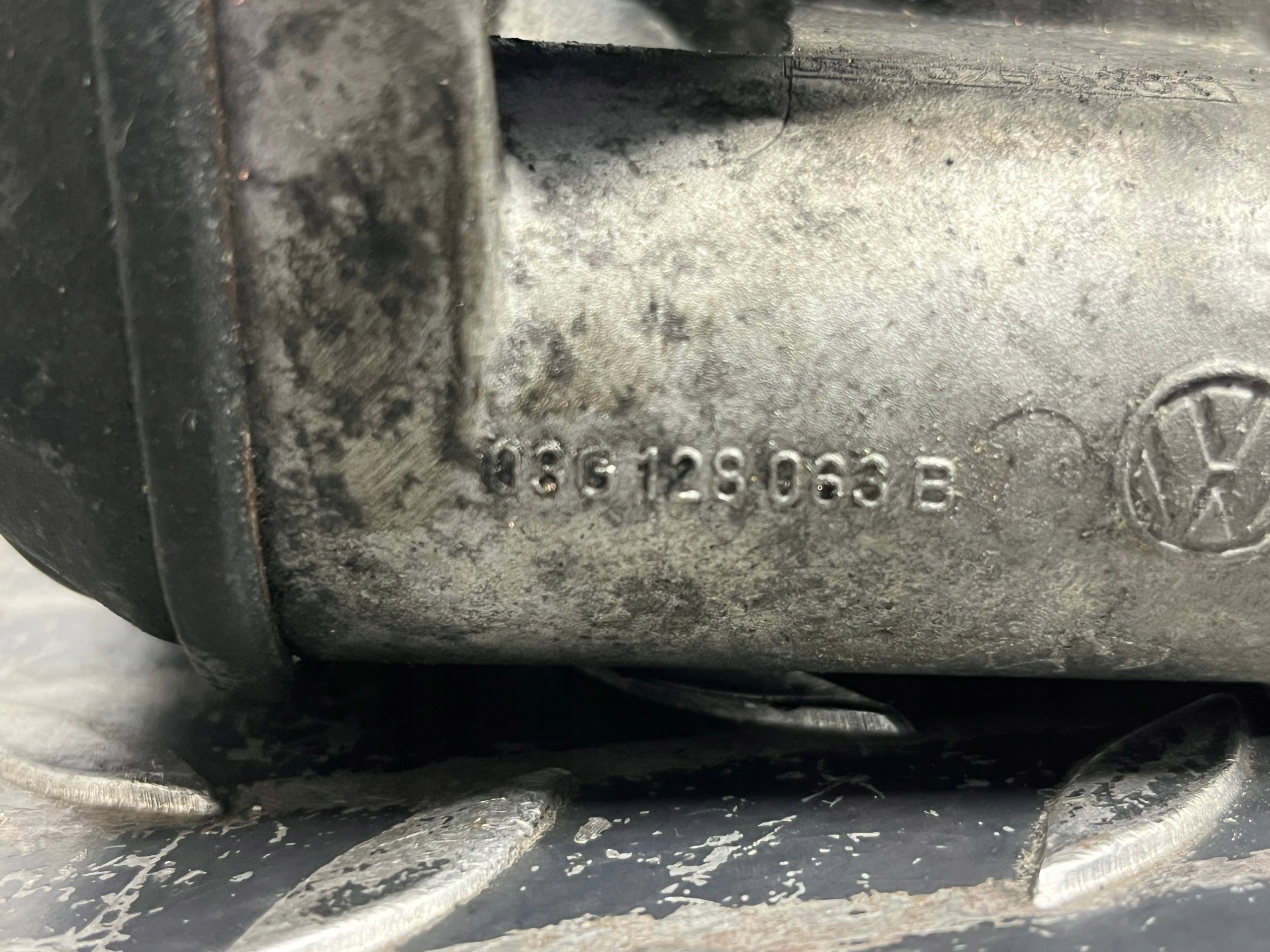 Valvola a farfalla VOLKSWAGEN TOURAN 1 03G128063B