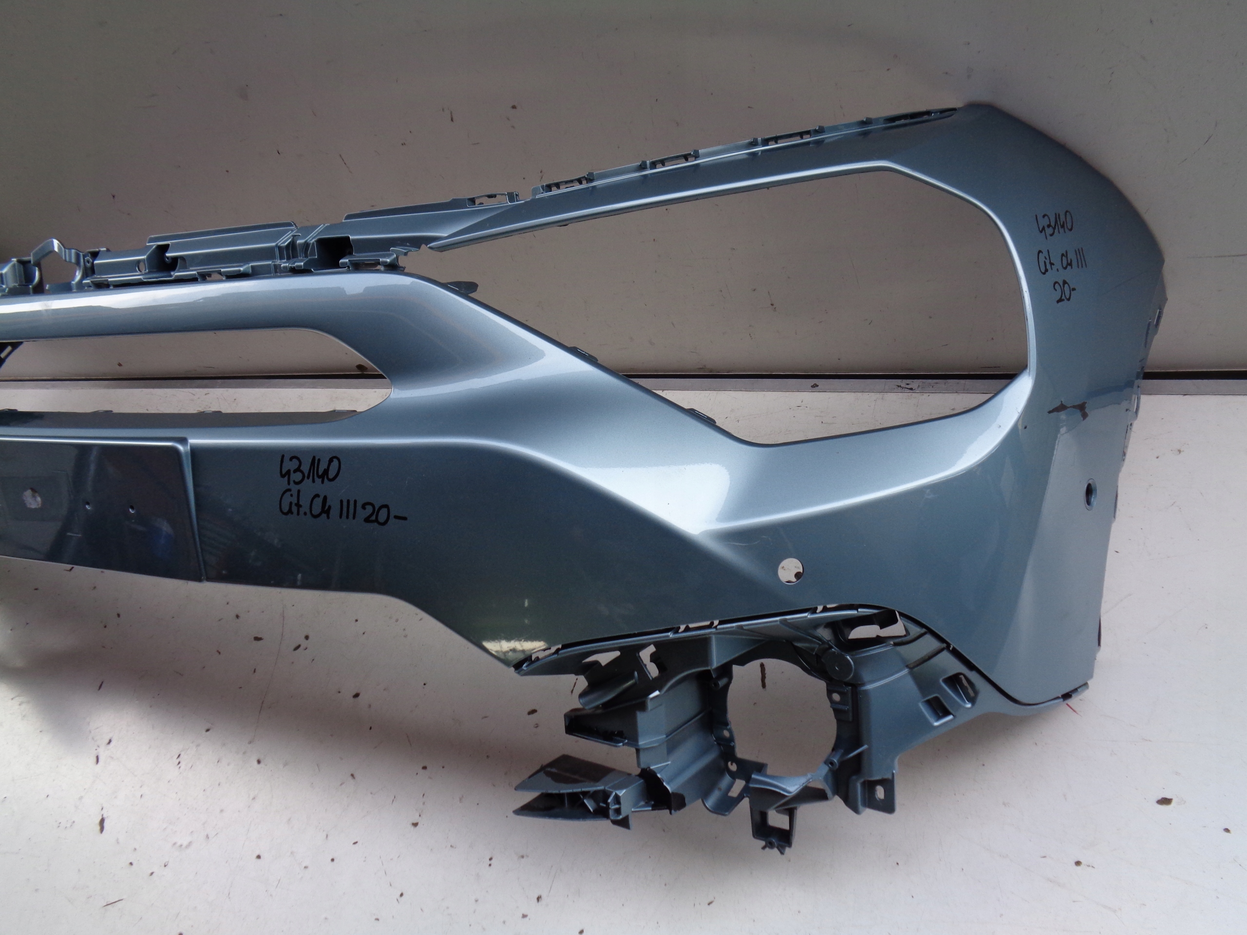 Frontstoßstange CITROEN C4 III 20- NR 43140