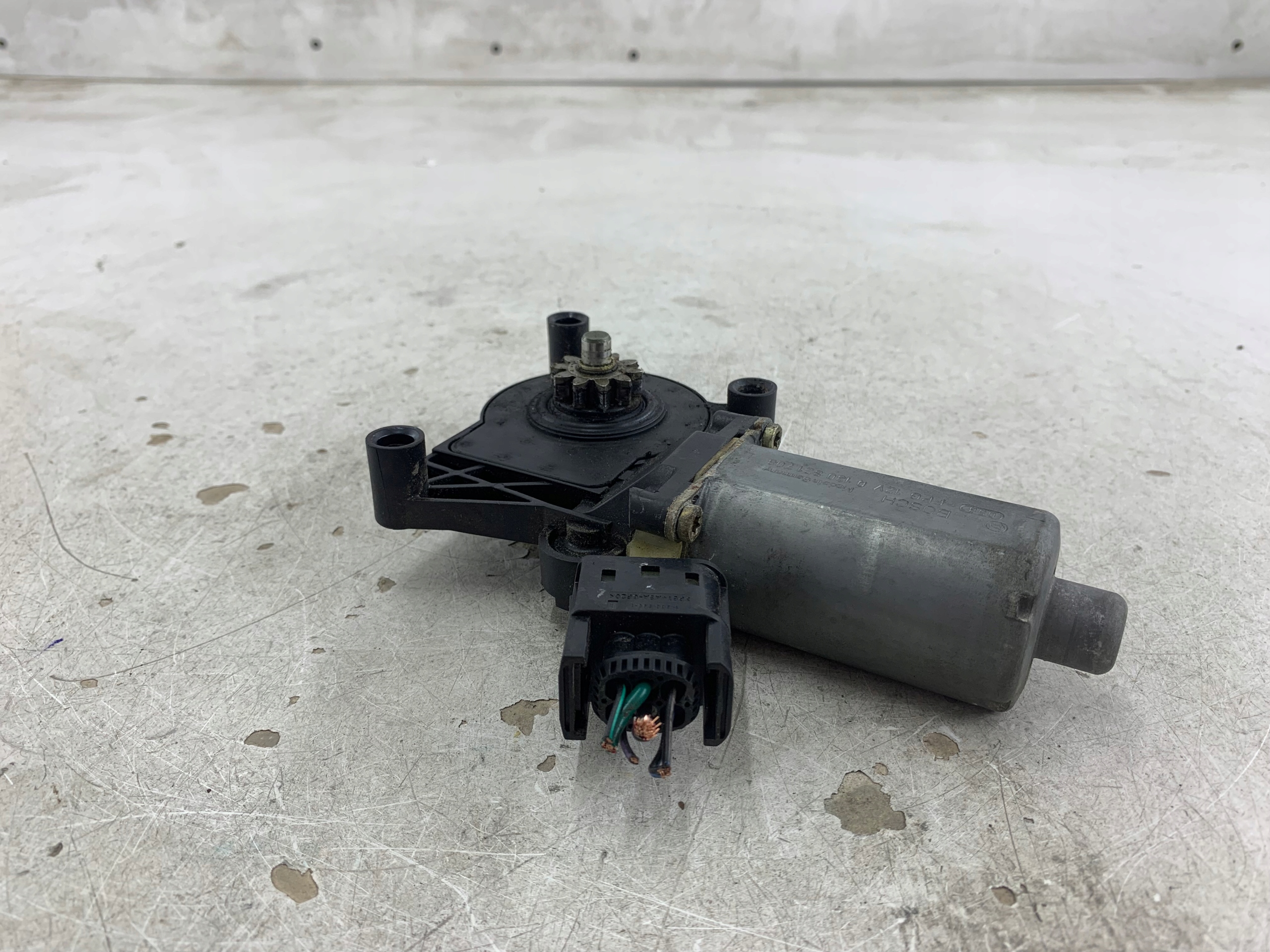 MERCEDES W210 mini motor windows left front 0130821708