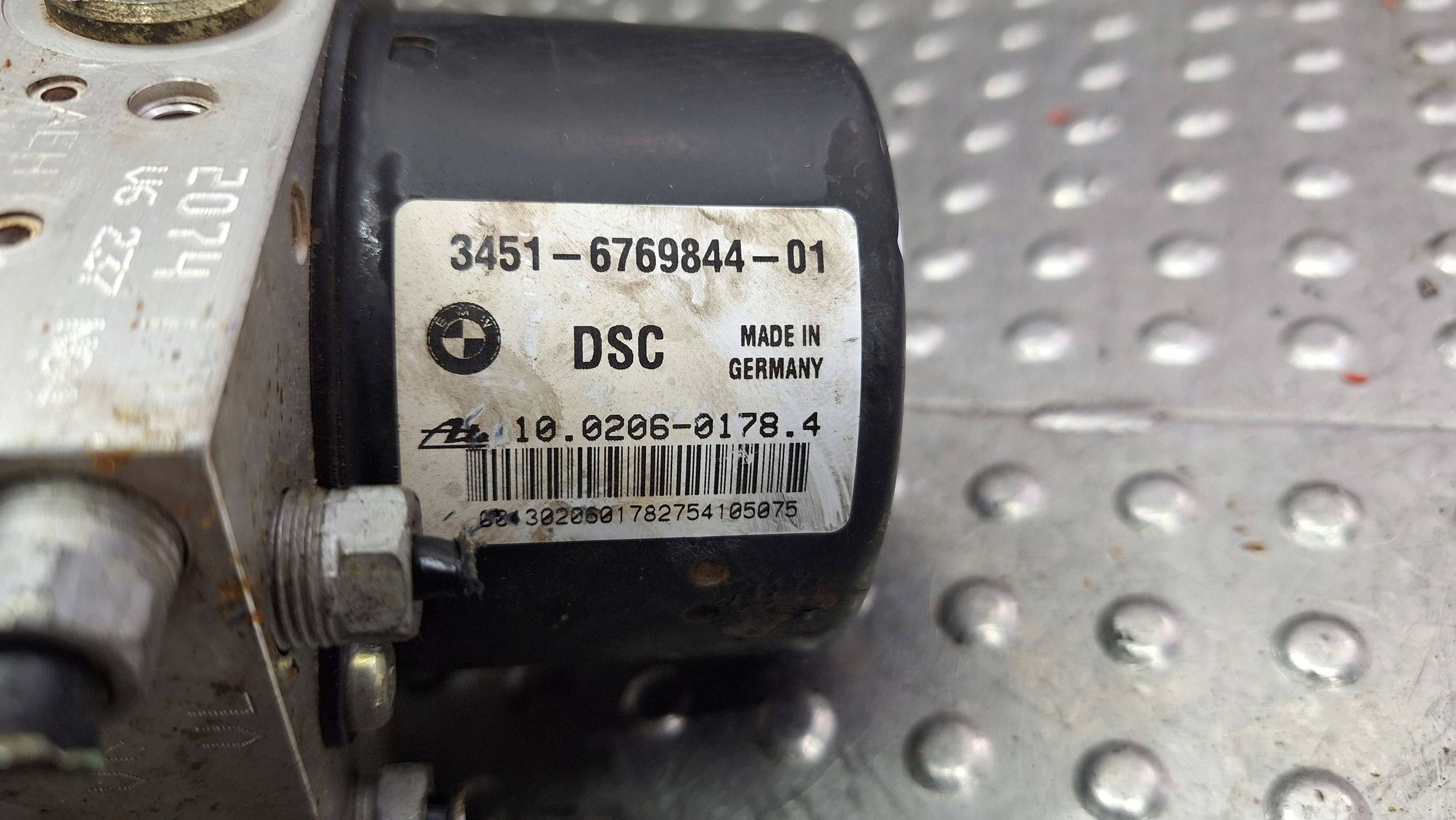 pump control unit ABS 6769845 6769844 BMW E90 E91 E92 E93 E87 E83